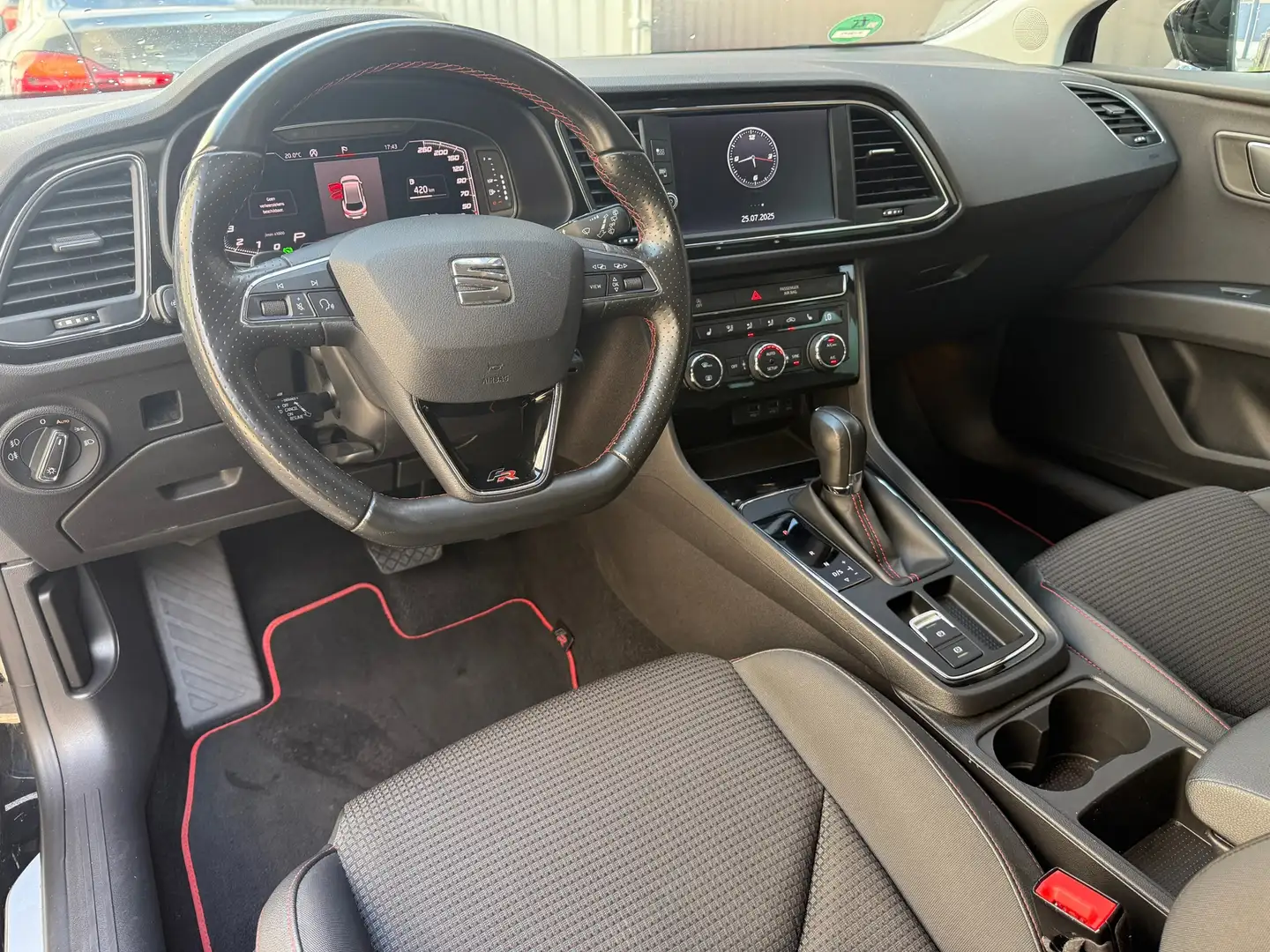 SEAT Leon ST 1.5 TSI FR Business Intense Noir - 2