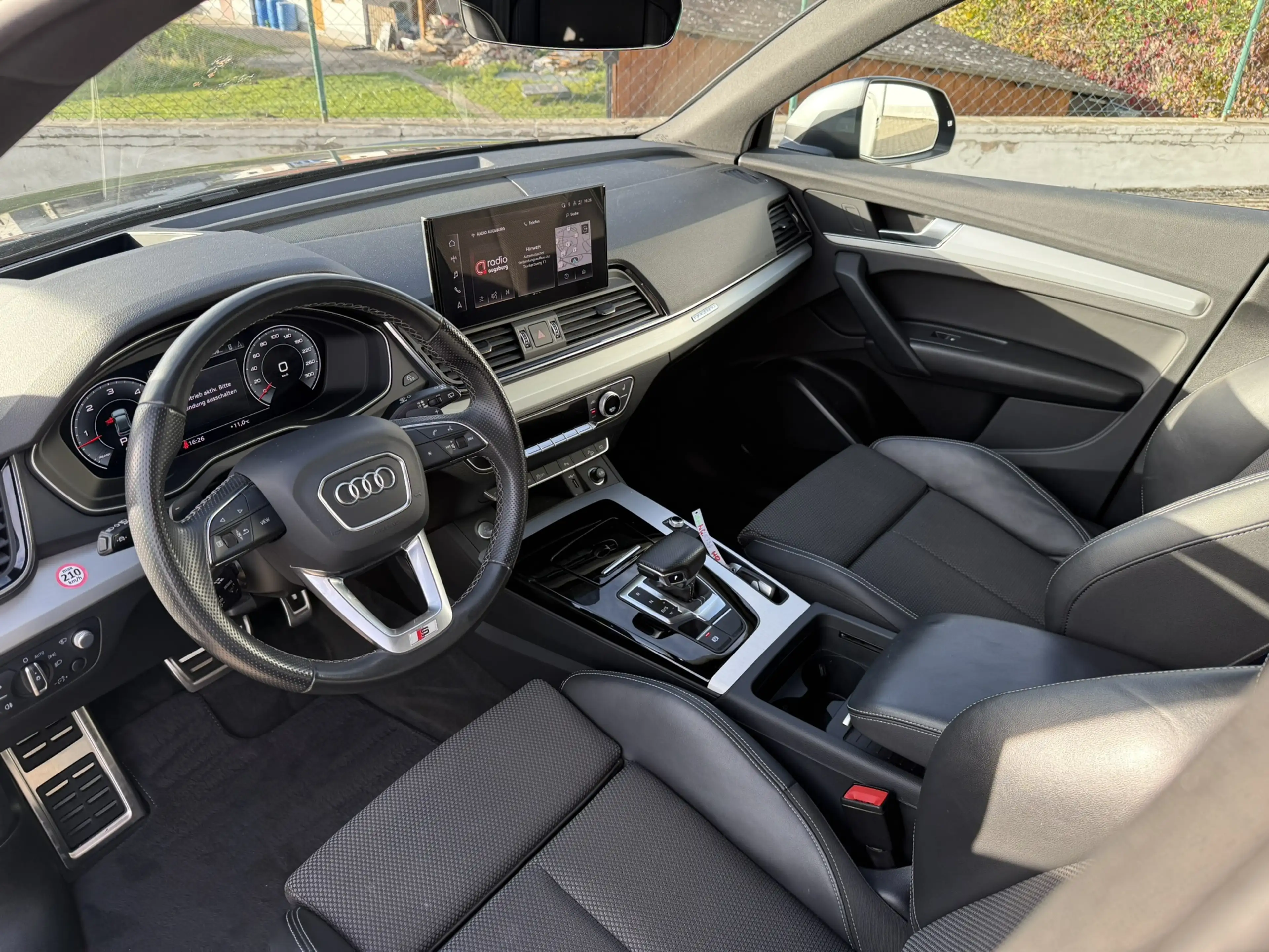 Audi Q5 S line 50 TDI qu. tiptr. ACC AHK KAM MATRIX PANO — photo 11
