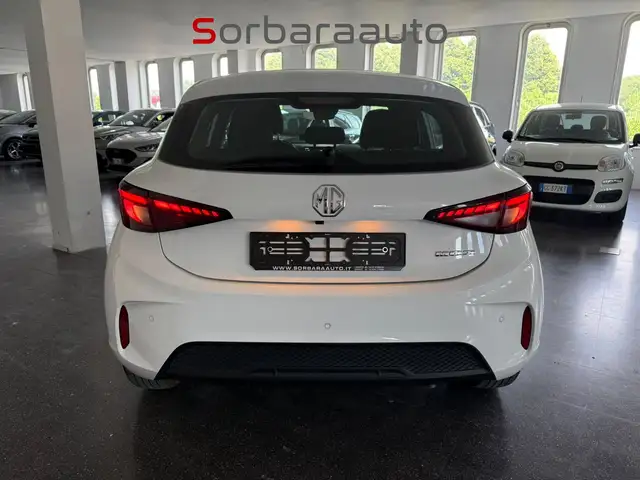 MG MG3 view 4