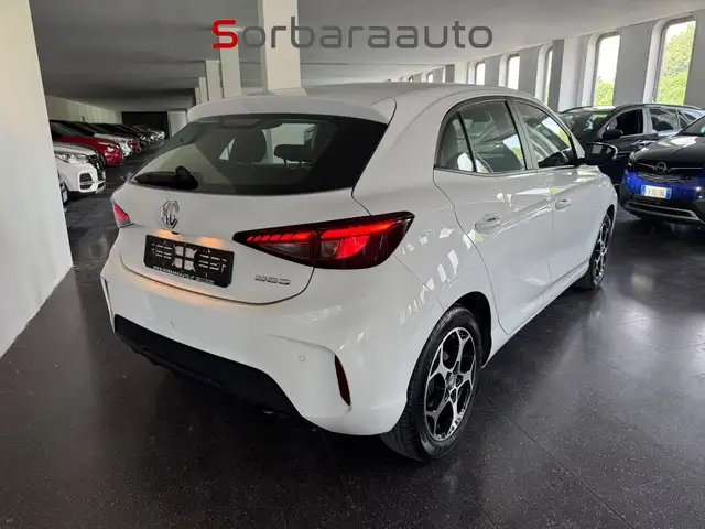 MG MG3 view 5