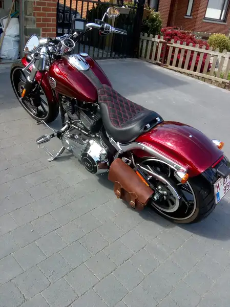 Harley-Davidson Breakout