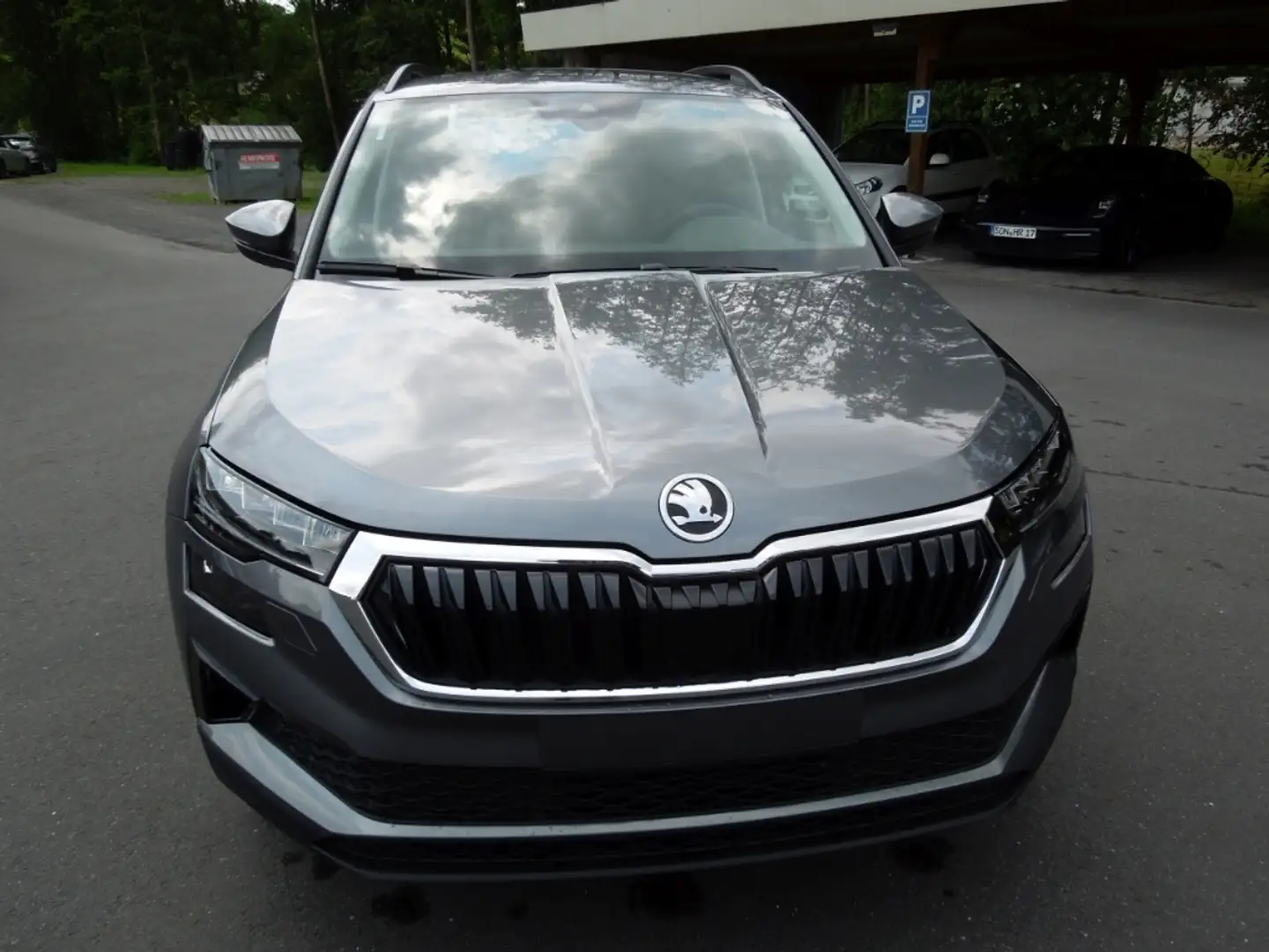 Skoda Karoq 1.5TSI DSG Selection/AHK/LED/Sitzheizung/Kamera Grau - 2