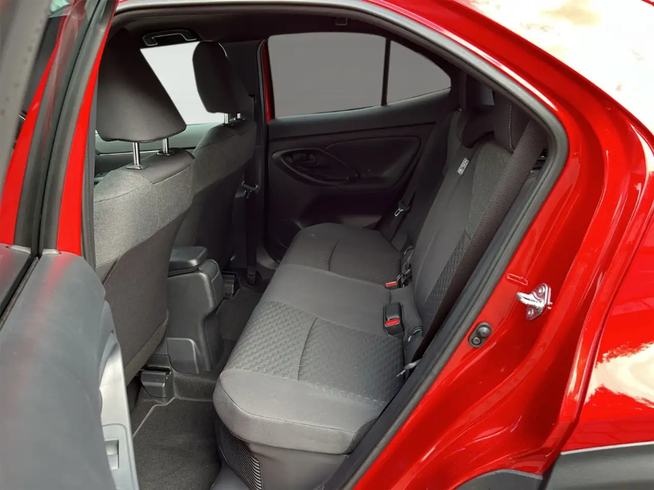 Toyota Yaris Cross 1.5 Hybrid 4x2 Teamplayer +Kamera +Winter-Paket 15