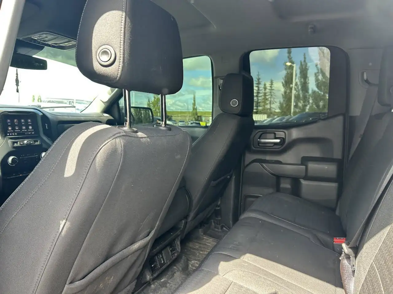 Chevrolet Silverado 1500 снимка Chevrolet Silverado 1500