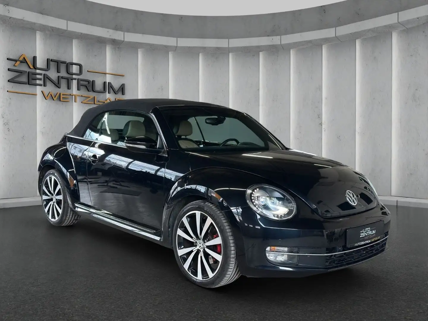 Volkswagen Beetle Cabriolet Exclusive Sport DSG BiXenon Nav Noir - 1