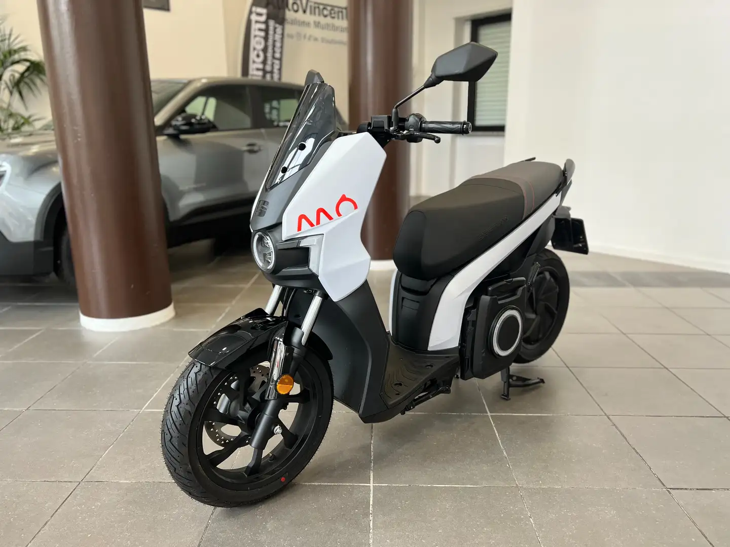 SEAT MO 125 OXYGEN MATT WHITE 100% ELETTRICO Blanc - 1
