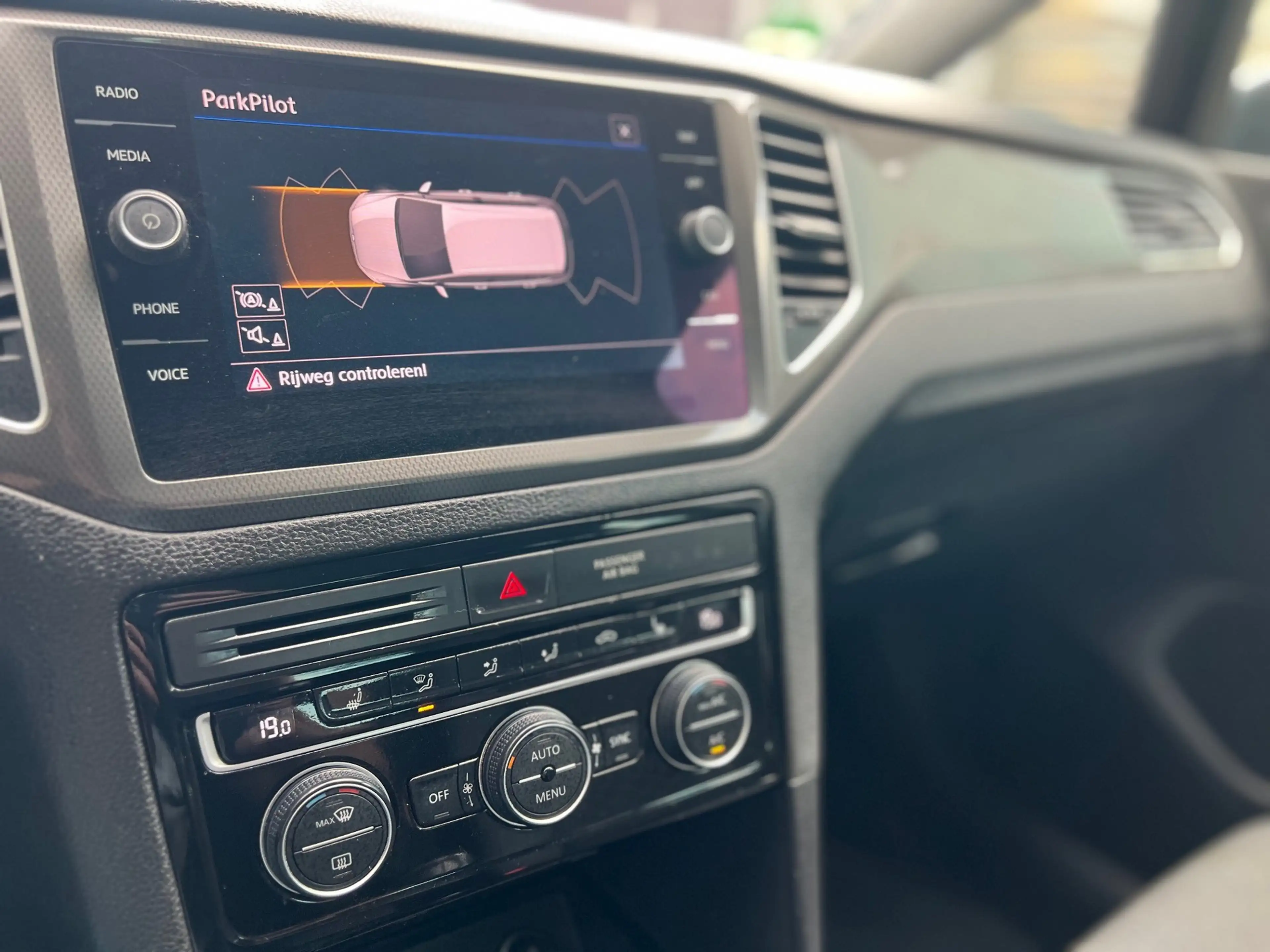 Volkswagen Golf Sportsvan 1.0 TSI Highline Edition — photo 13