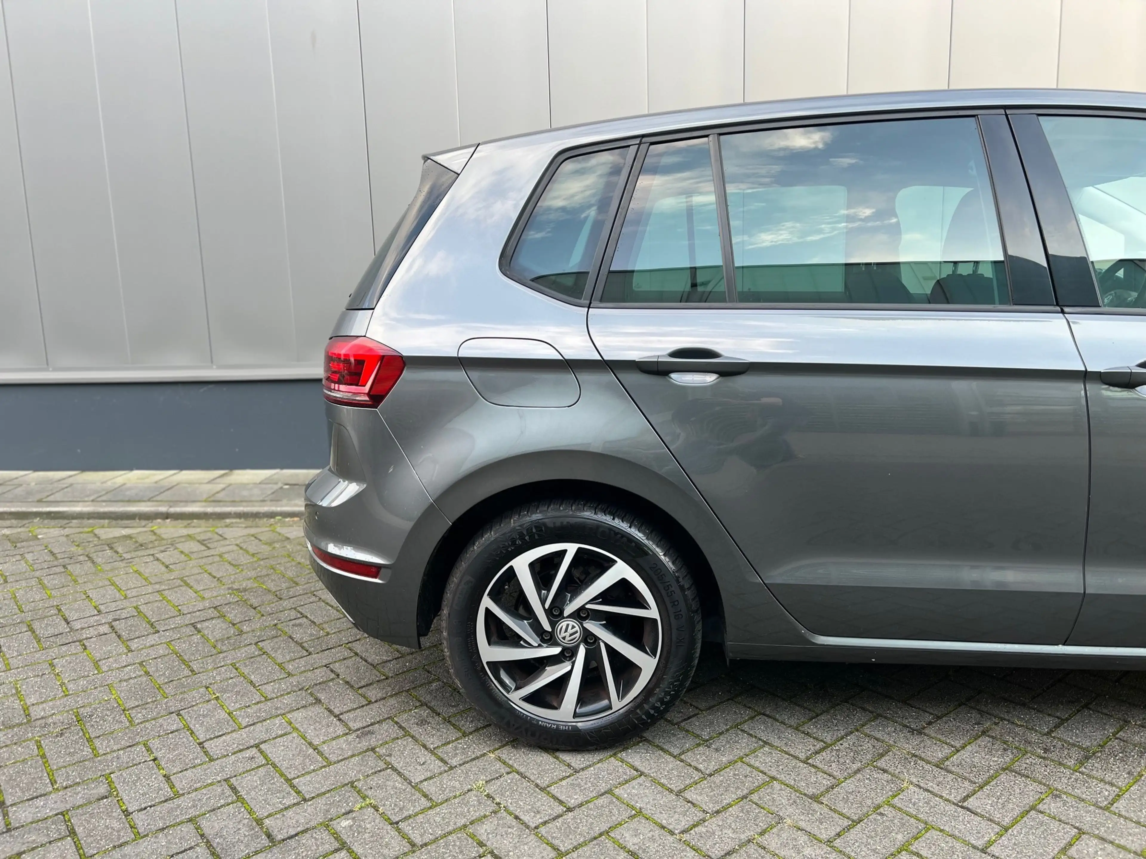 Volkswagen Golf Sportsvan 1.0 TSI Highline Edition — photo 9