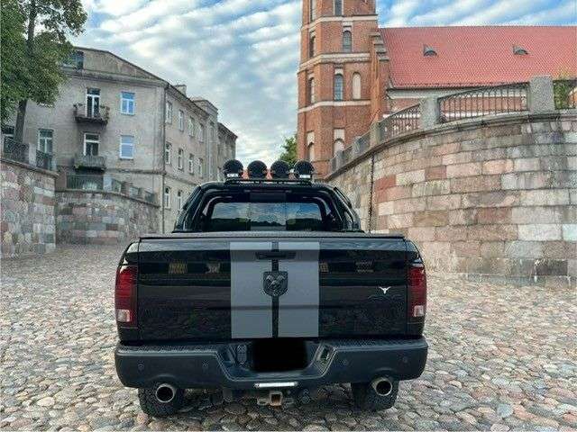 Dodge RAM 5,7 4x4  WARLOCK LED NAVI
