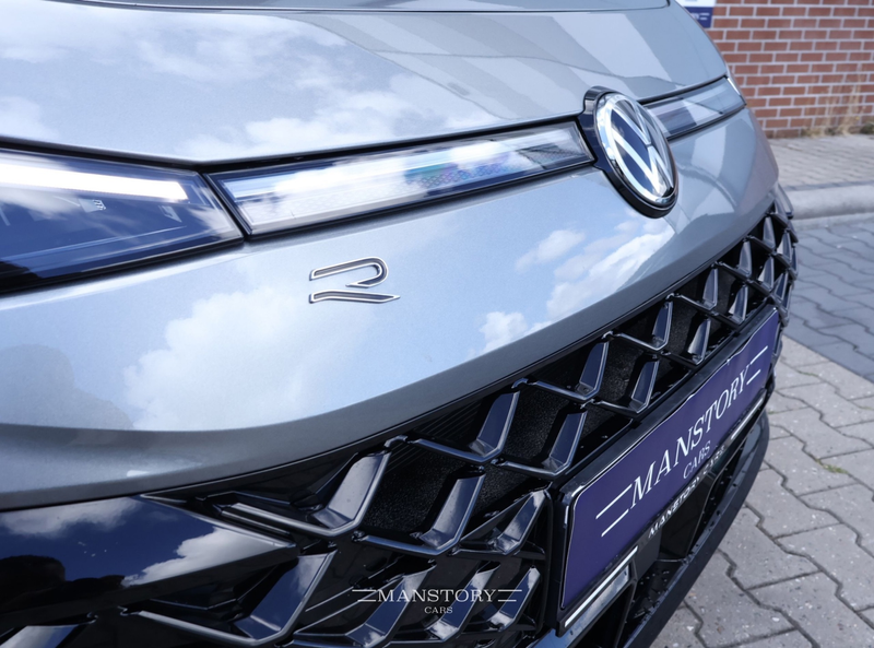 Volkswagen T-Roc 1.5 eTsi R-Line — photo 10