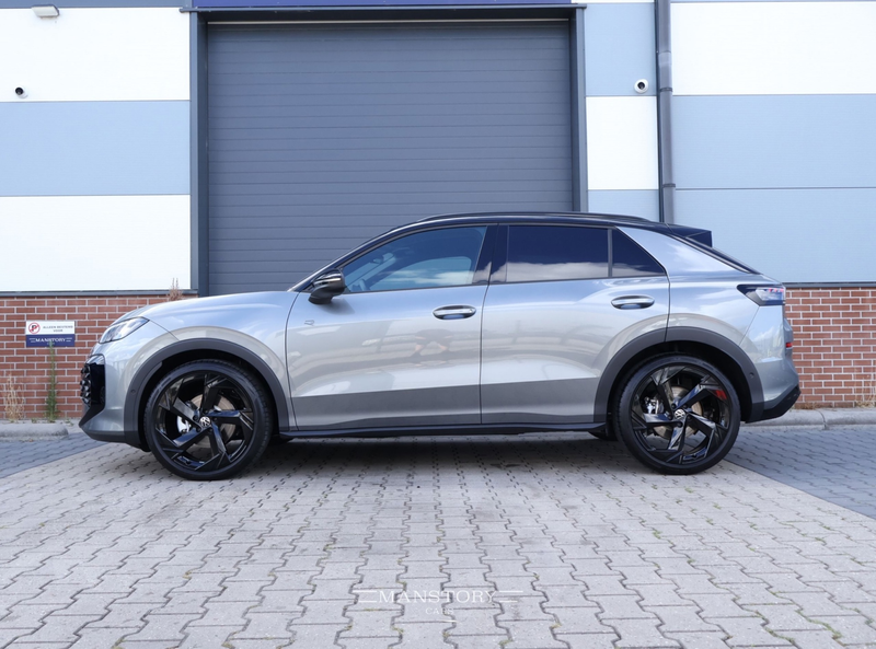 Volkswagen T-Roc 1.5 eTsi R-Line — photo 9