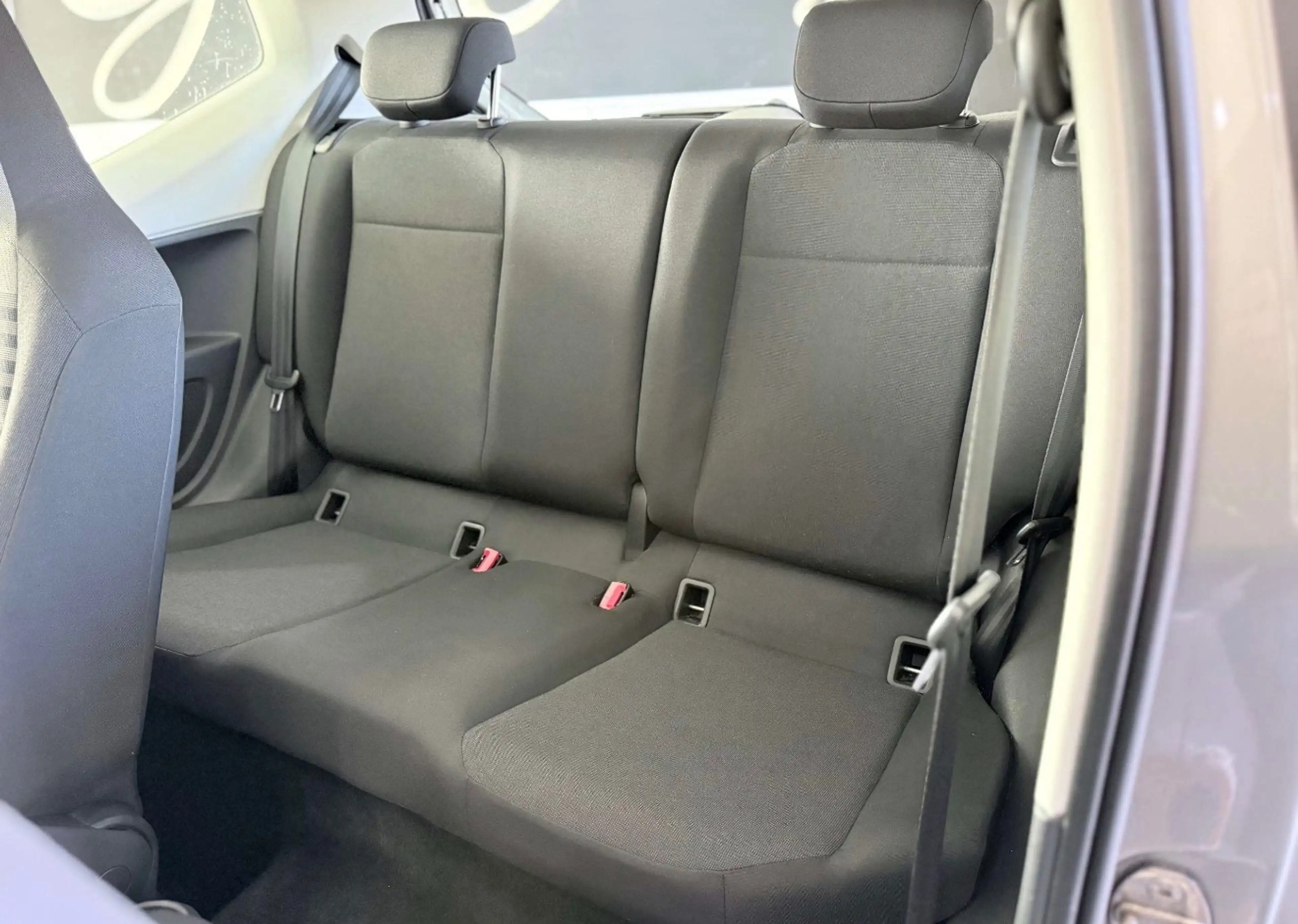 Volkswagen up! Up! 1.0i Up! United — photo 13