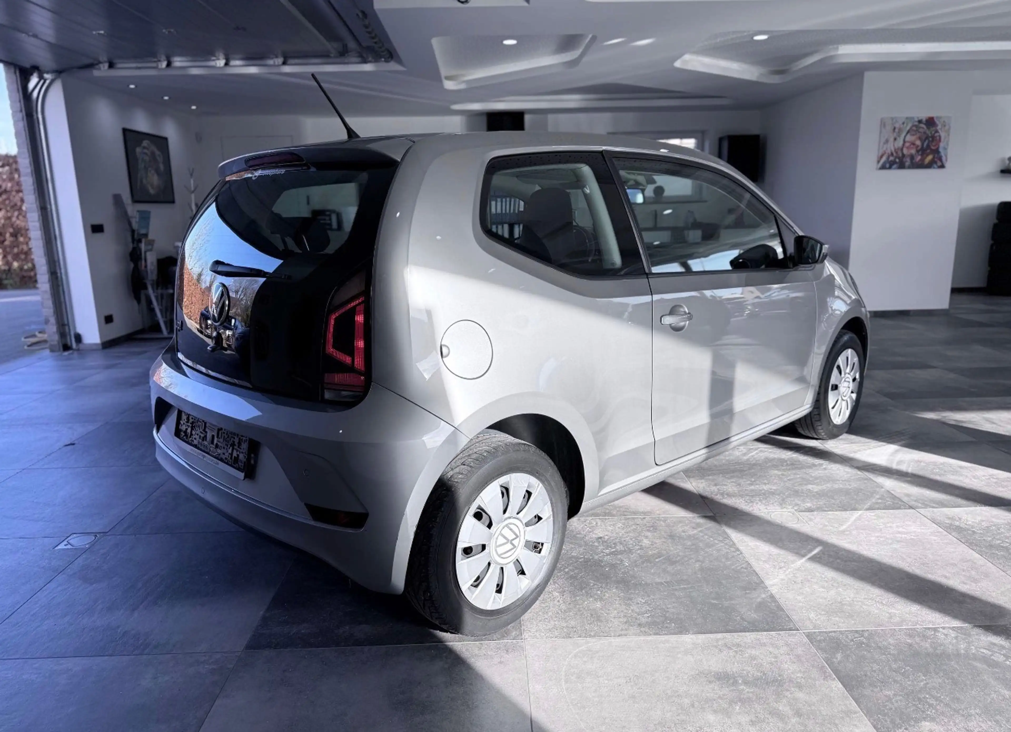 Volkswagen up! Up! 1.0i Up! United — photo 5