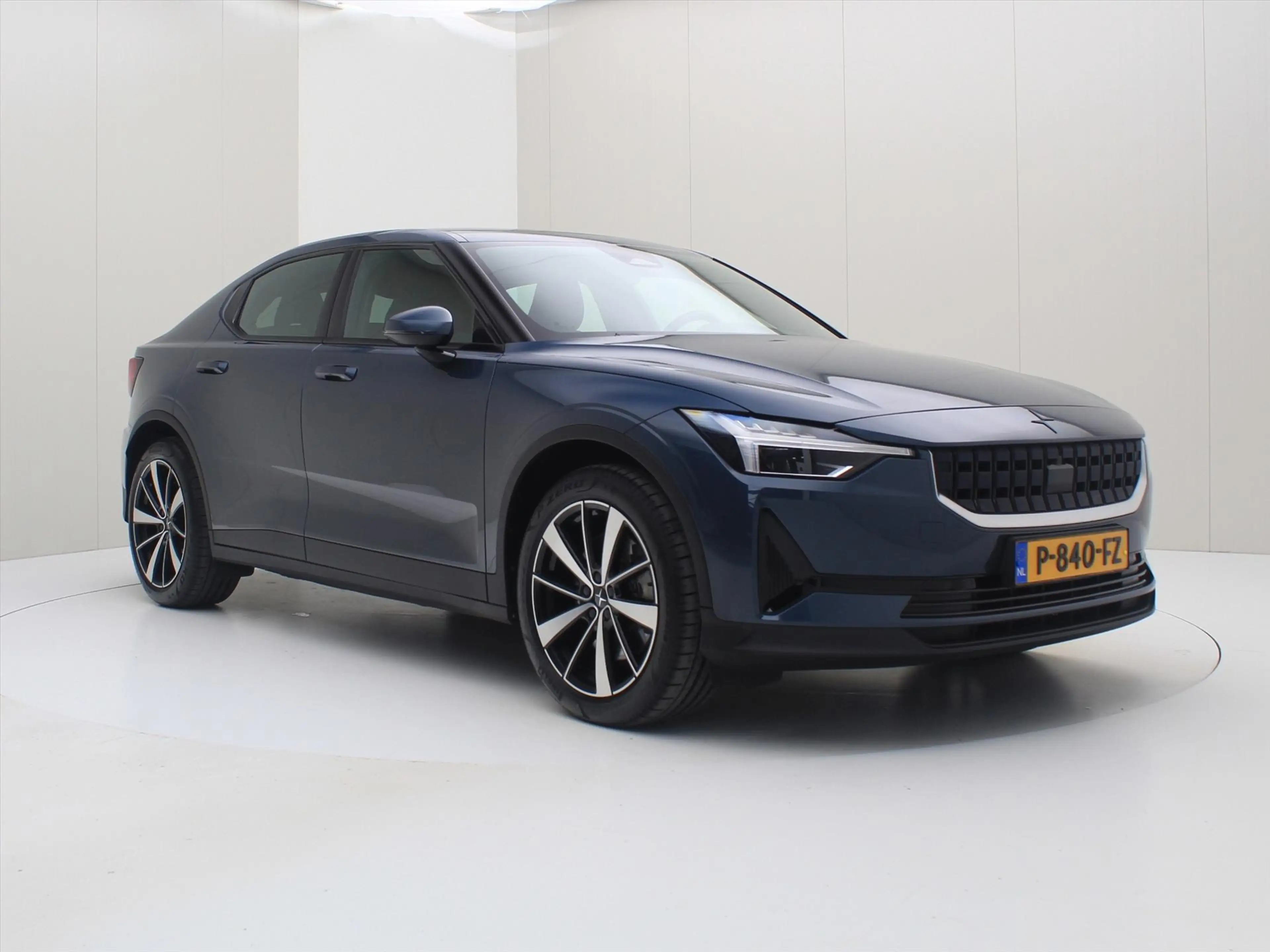Polestar 2 Standard Range Single Motor 63kWh 225pk 91.65% SoH — photo 5