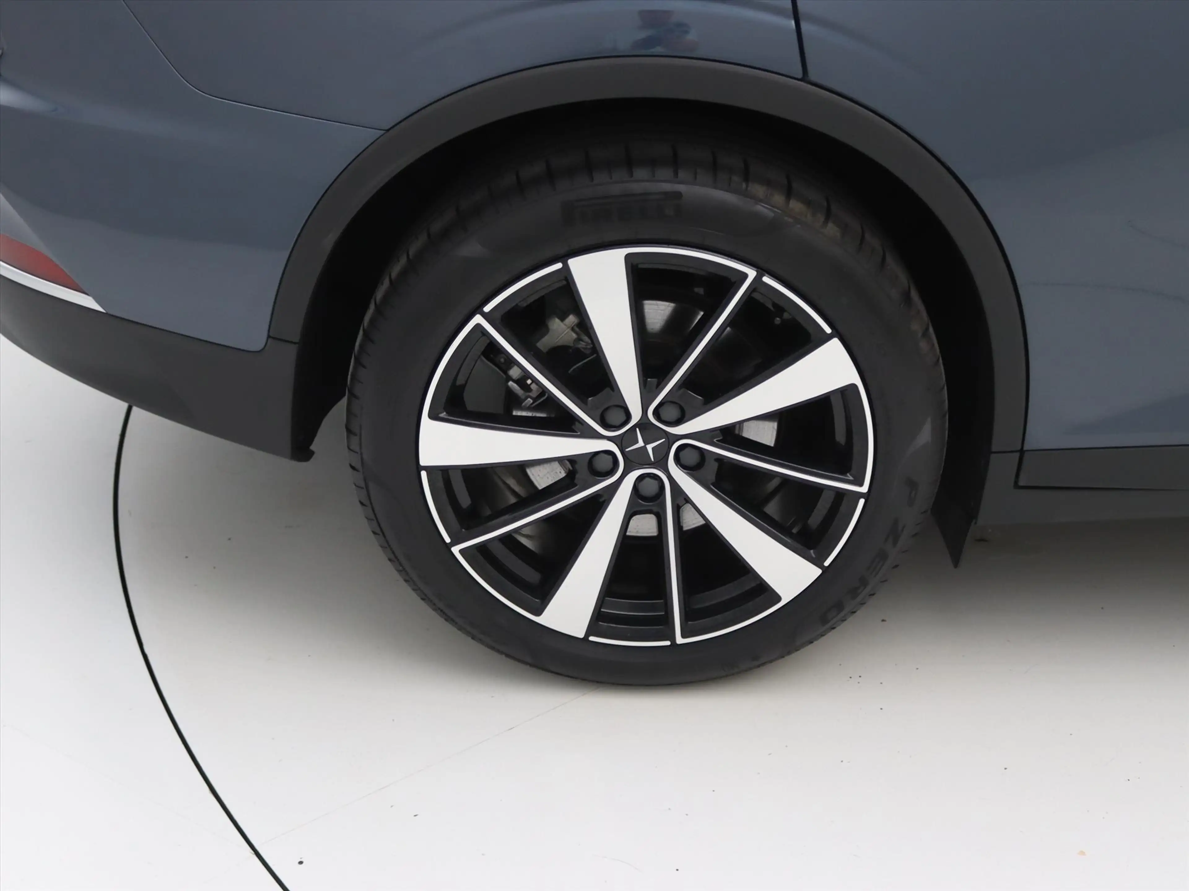 Polestar 2 Standard Range Single Motor 63kWh 225pk 91.65% SoH — photo 39