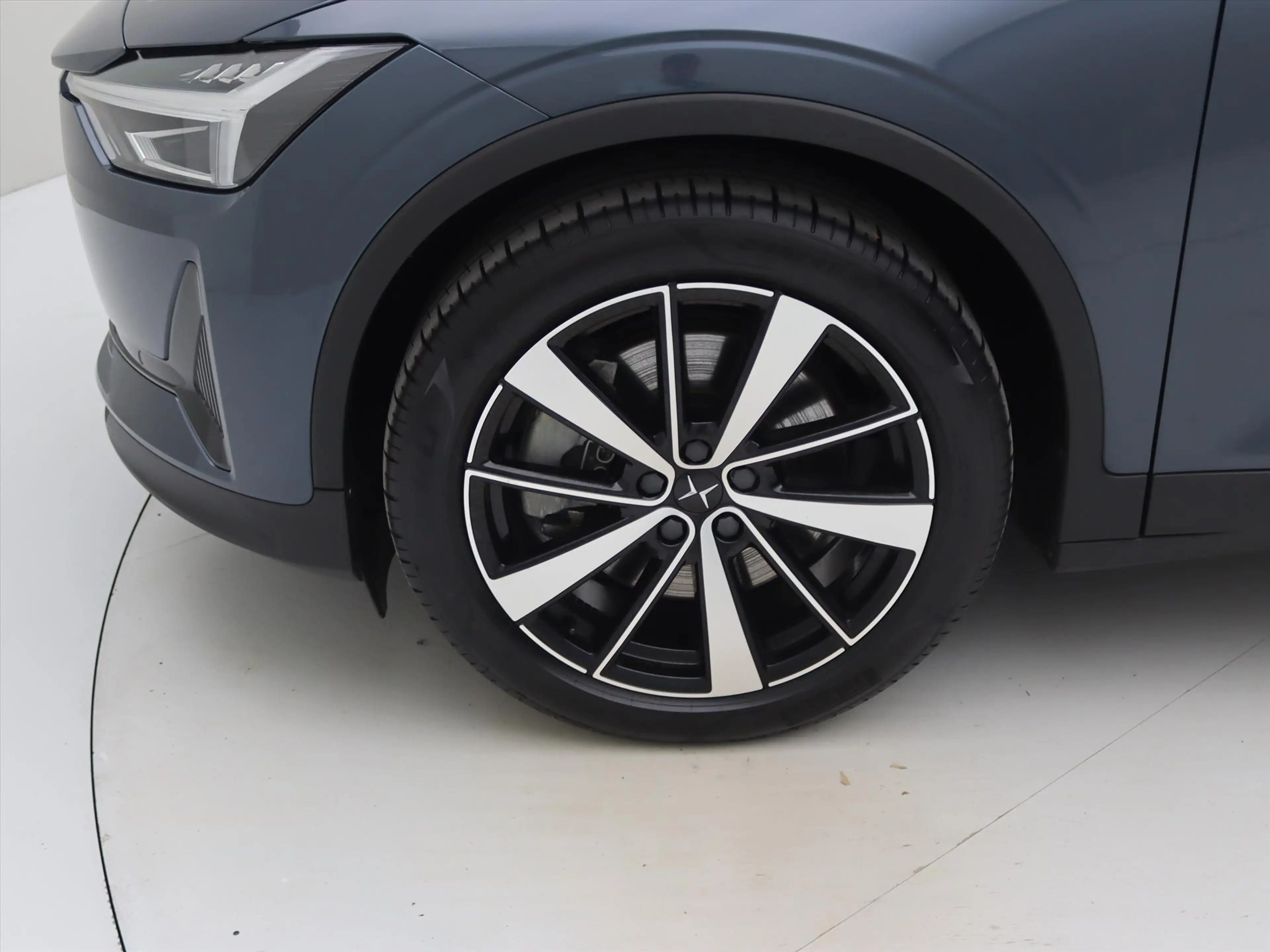 Polestar 2 Standard Range Single Motor 63kWh 225pk 91.65% SoH — photo 37