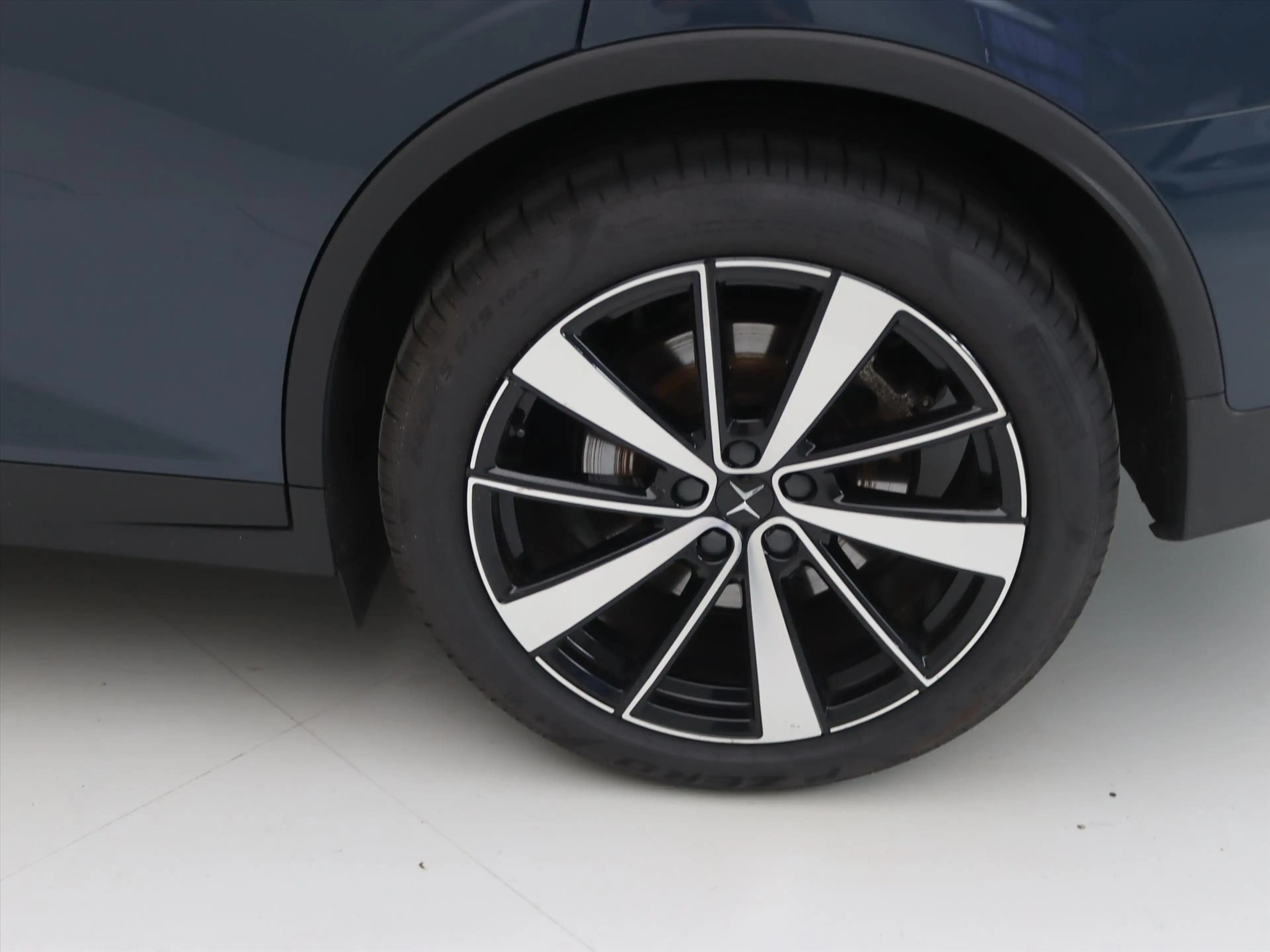 Polestar 2 Standard Range Single Motor 63kWh 225pk 91.65% SoH — photo 12