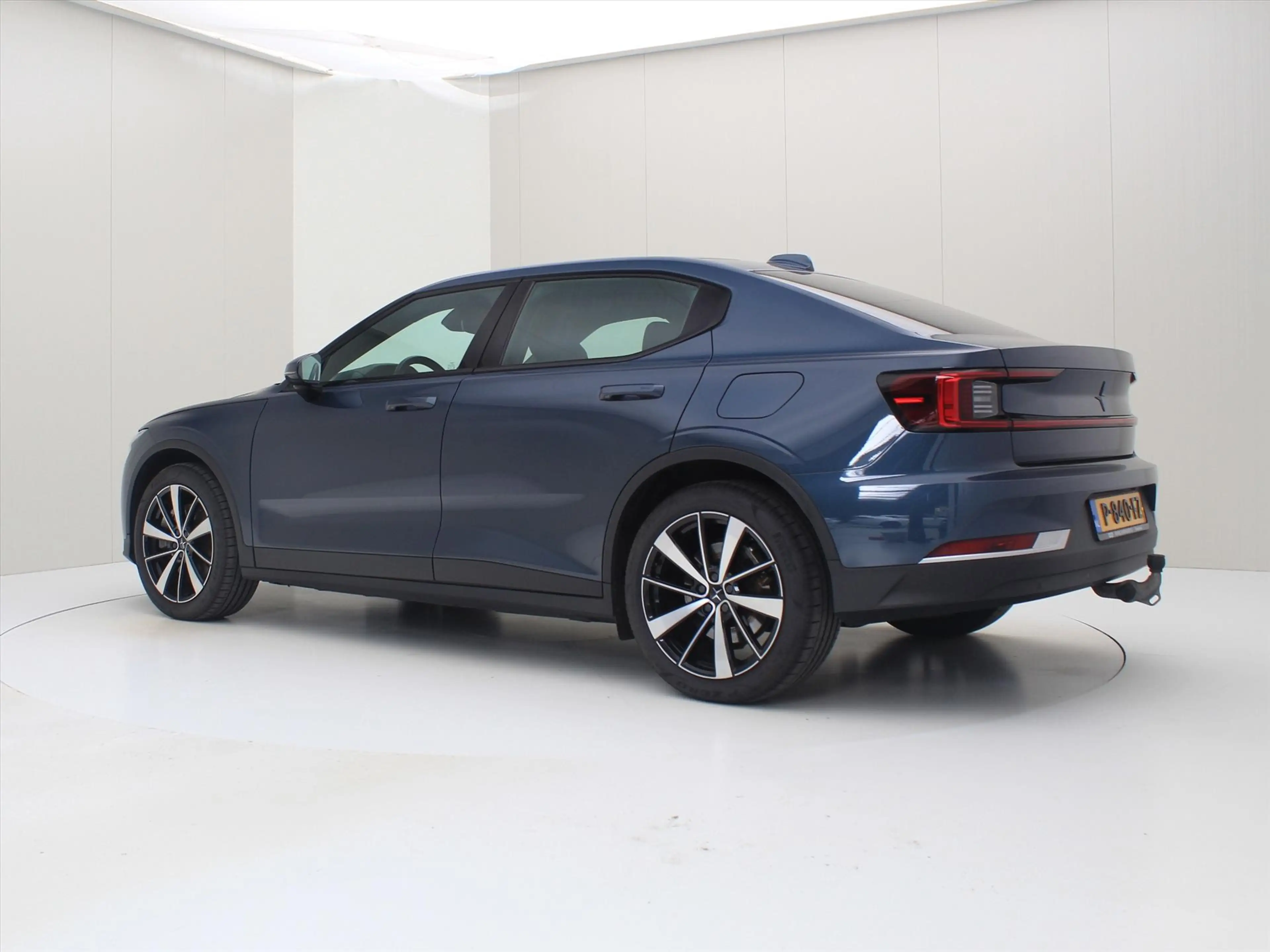 Polestar 2 Standard Range Single Motor 63kWh 225pk 91.65% SoH — photo 3