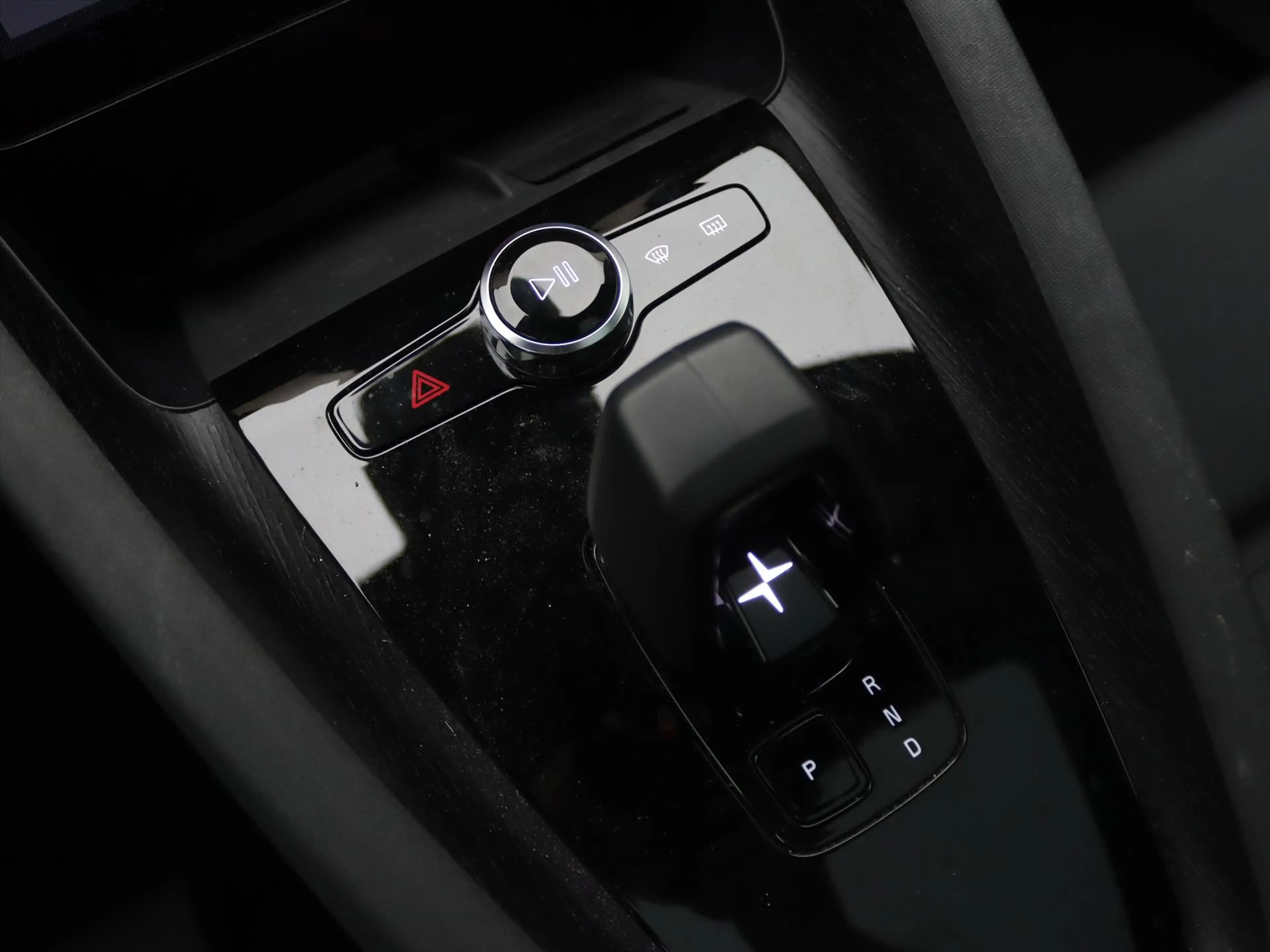 Polestar 2 Standard Range Single Motor 63kWh 225pk 91.65% SoH — photo 35
