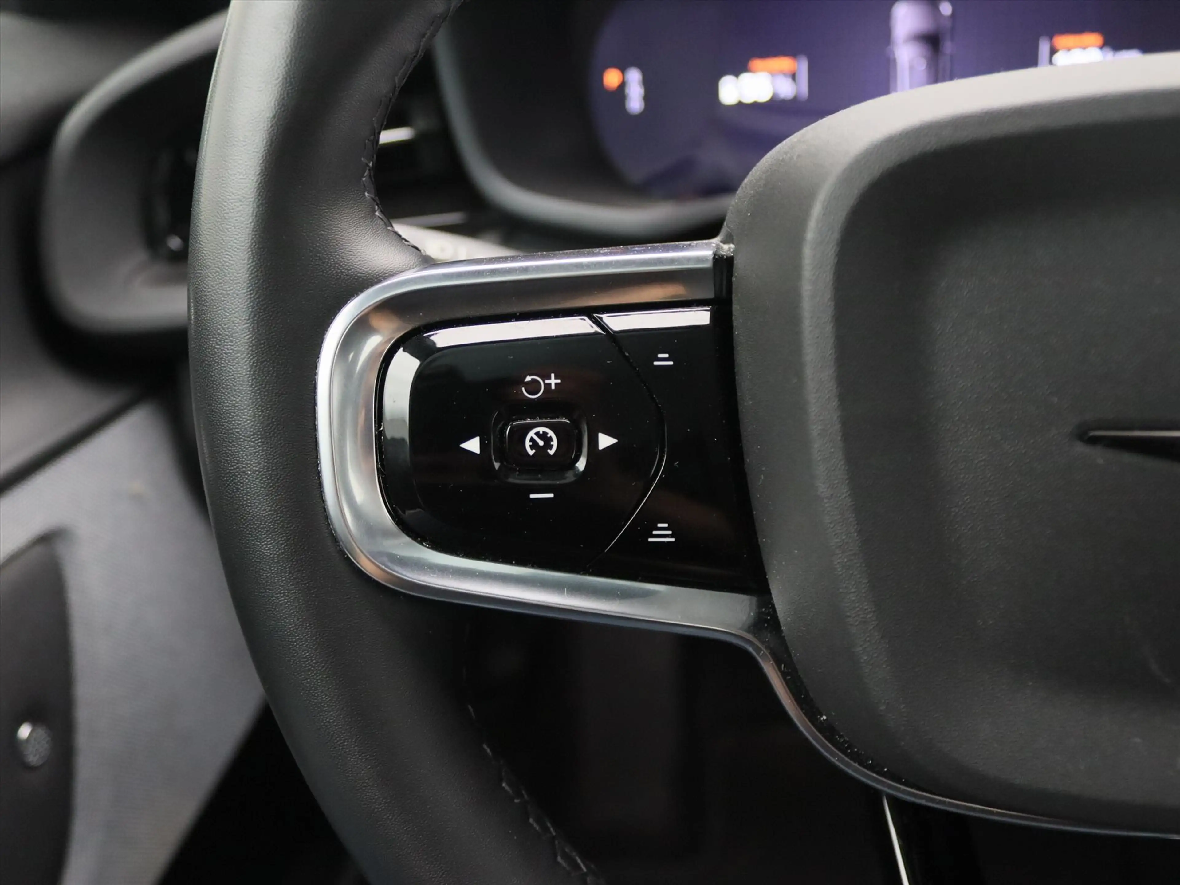 Polestar 2 Standard Range Single Motor 63kWh 225pk 91.65% SoH — photo 20