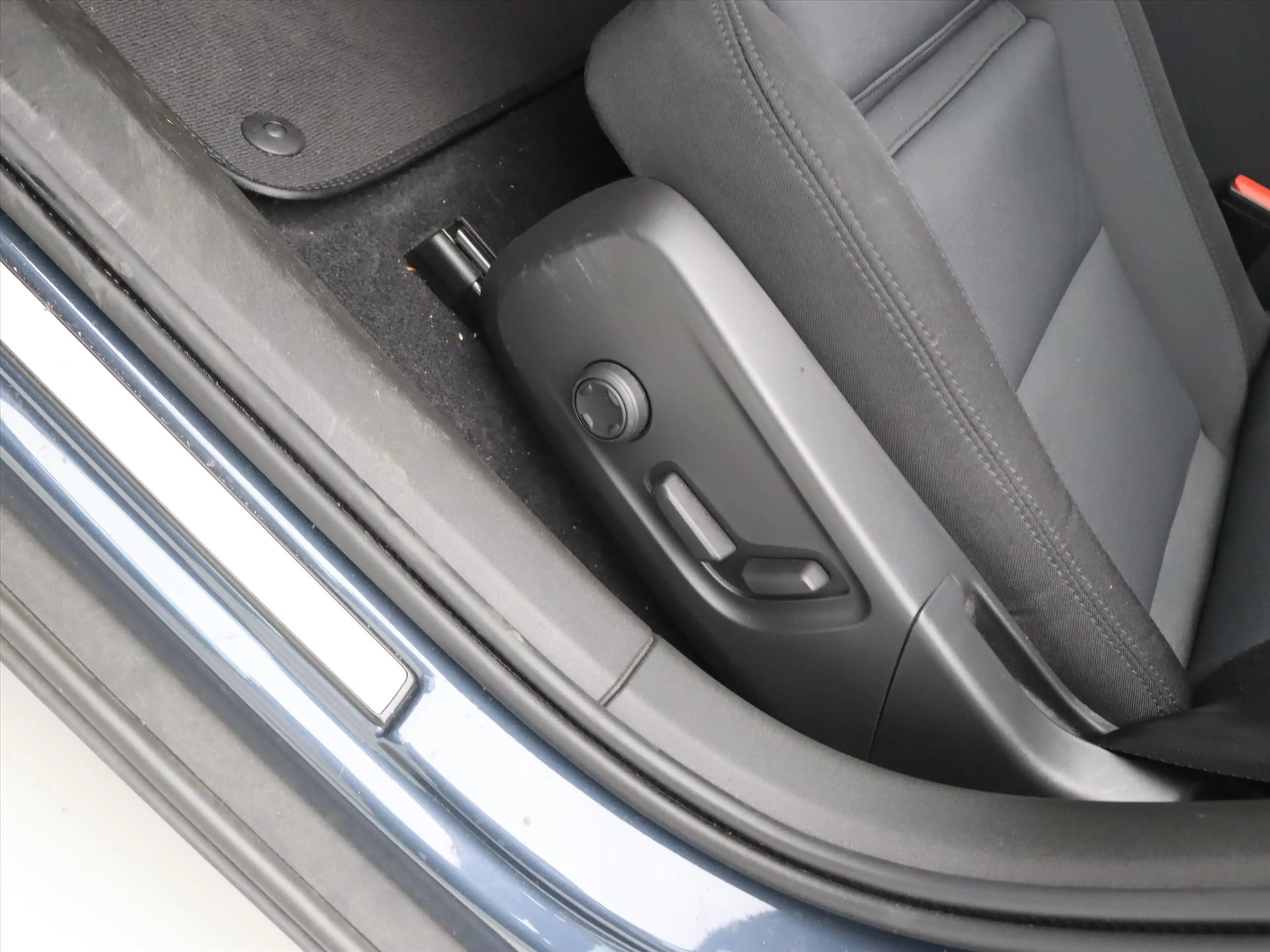 Polestar 2 Standard Range Single Motor 63kWh 225pk 91.65% SoH — photo 18