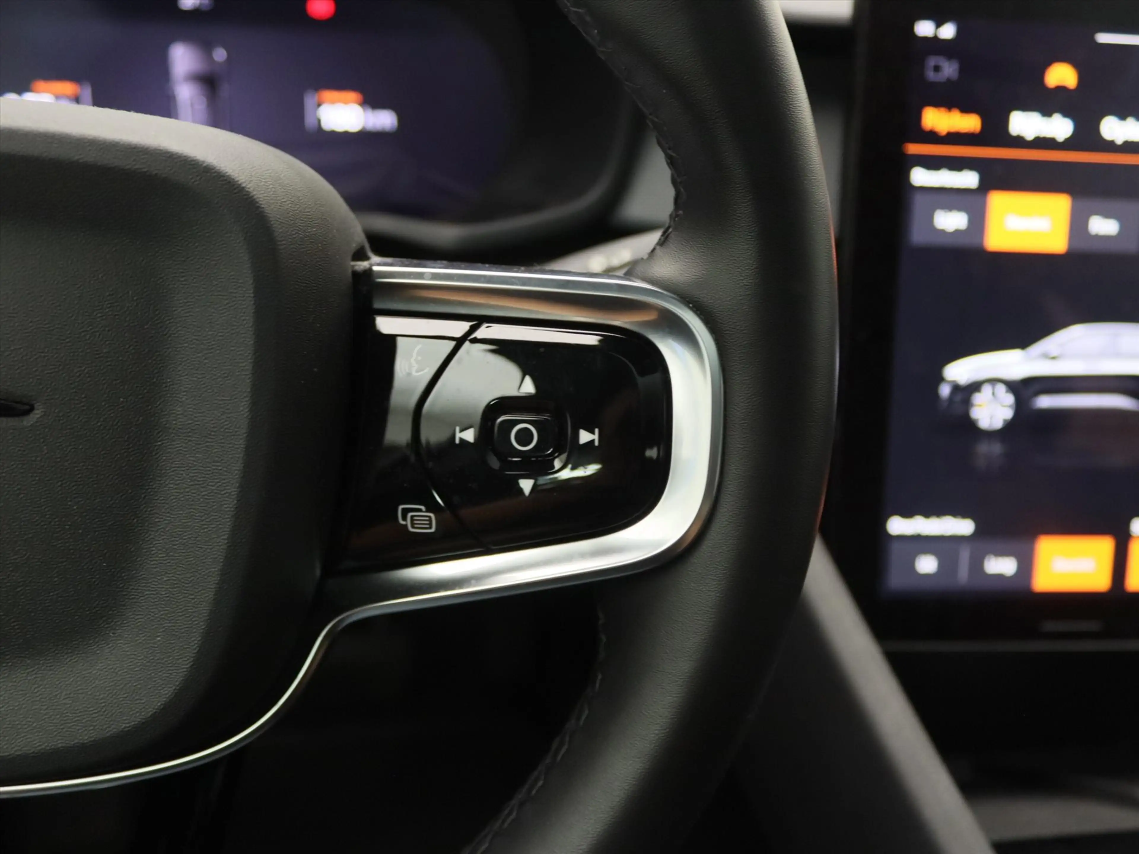 Polestar 2 Standard Range Single Motor 63kWh 225pk 91.65% SoH — photo 21