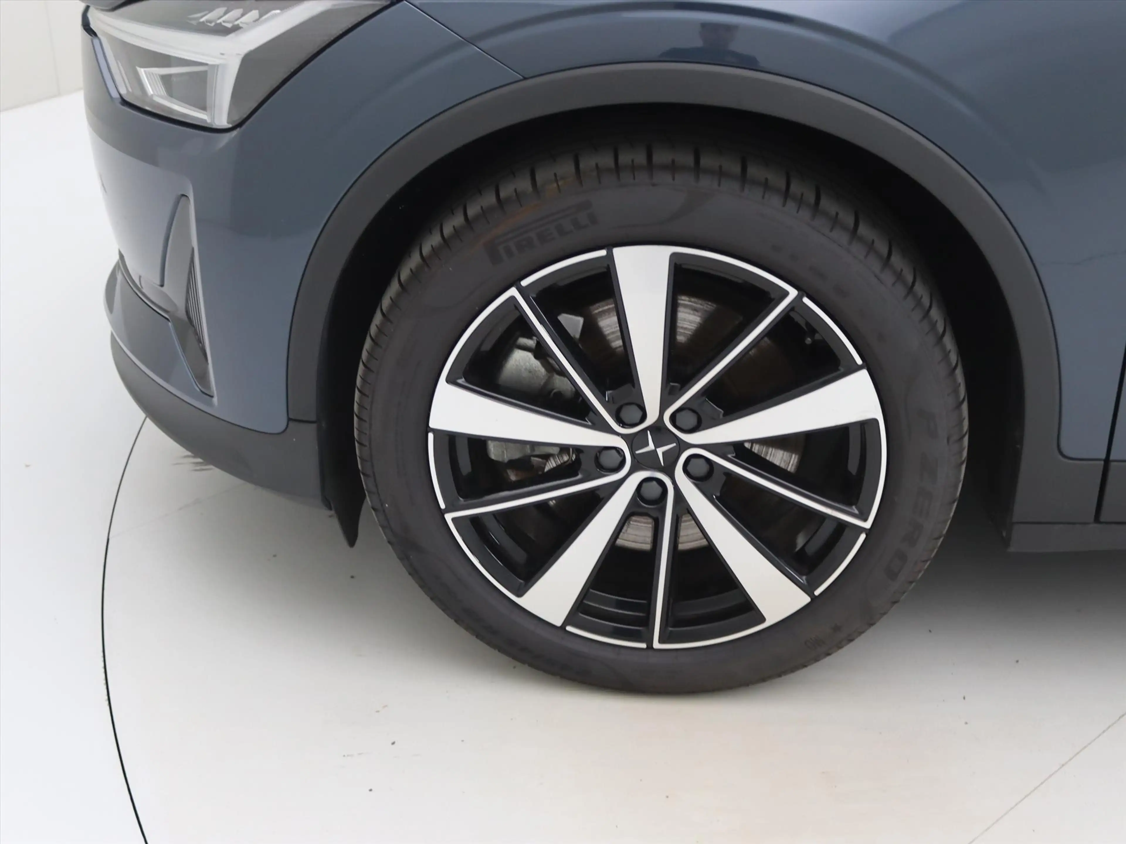Polestar 2 Standard Range Single Motor 63kWh 225pk 91.65% SoH — photo 11