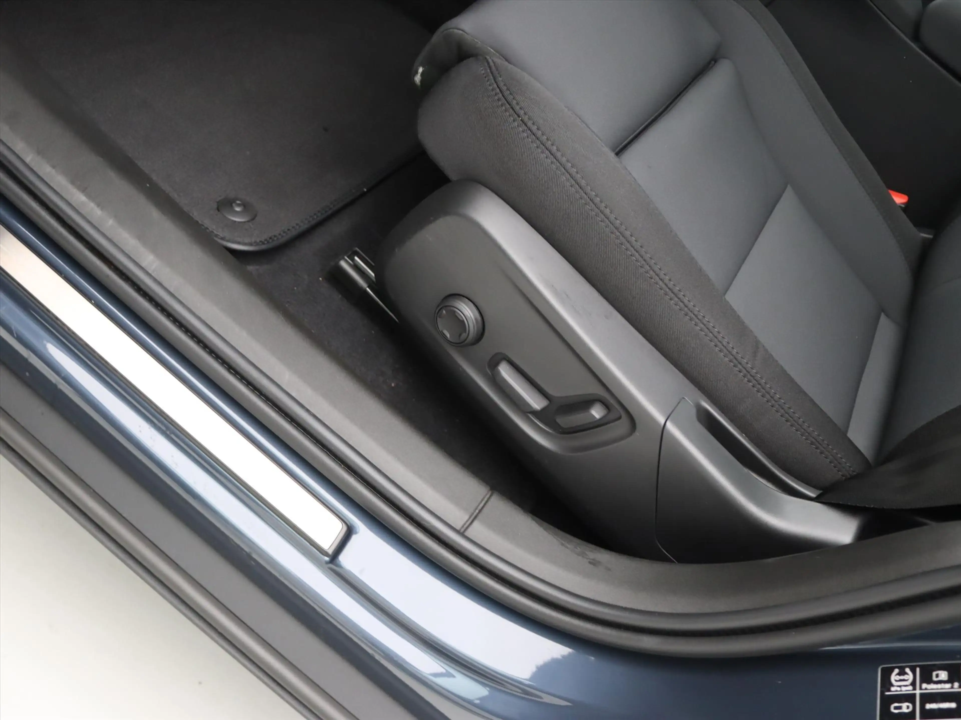 Polestar 2 Standard Range Single Motor 63kWh 225pk 91.65% SoH — photo 24