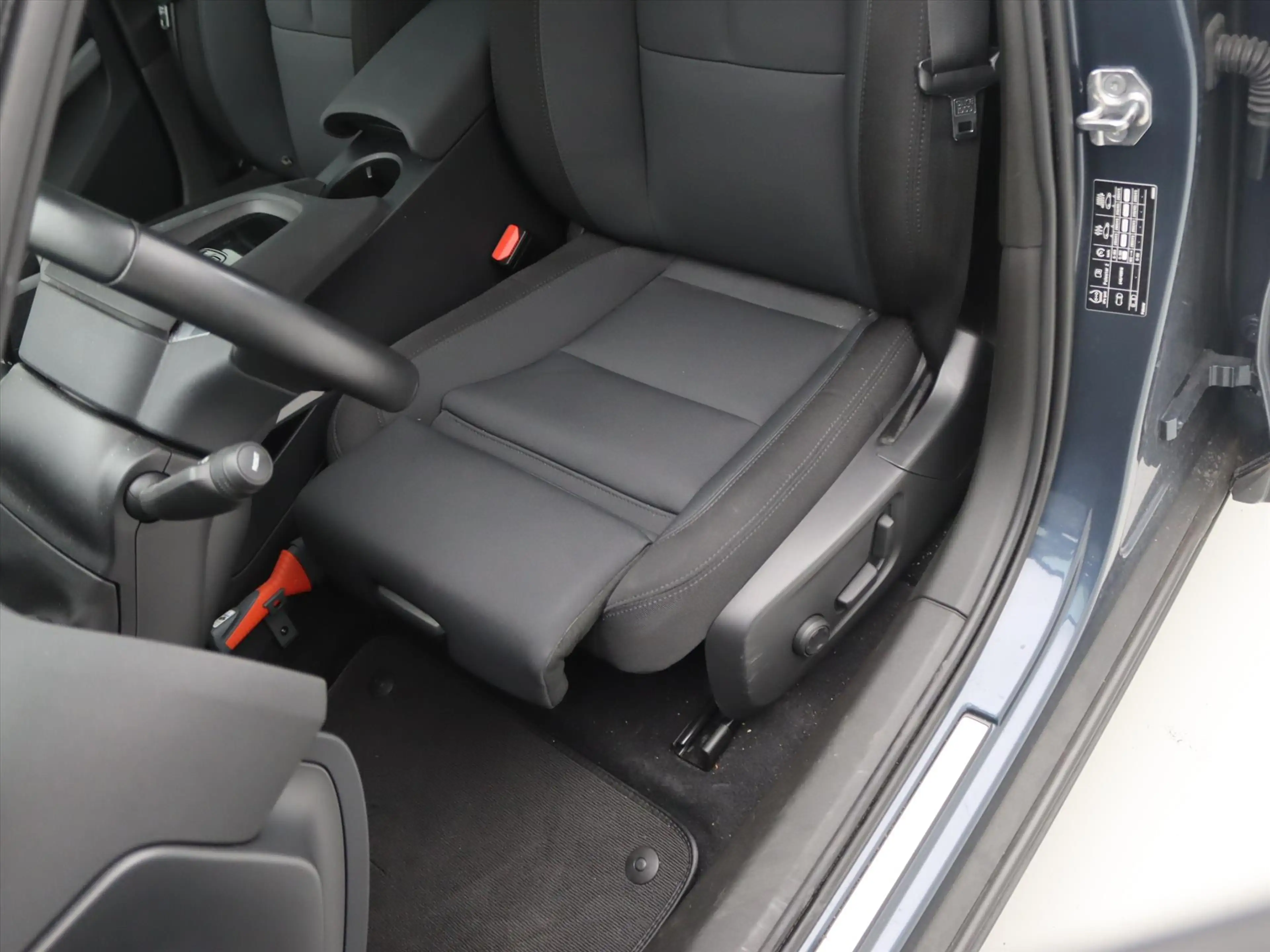 Polestar 2 Standard Range Single Motor 63kWh 225pk 91.65% SoH — photo 17