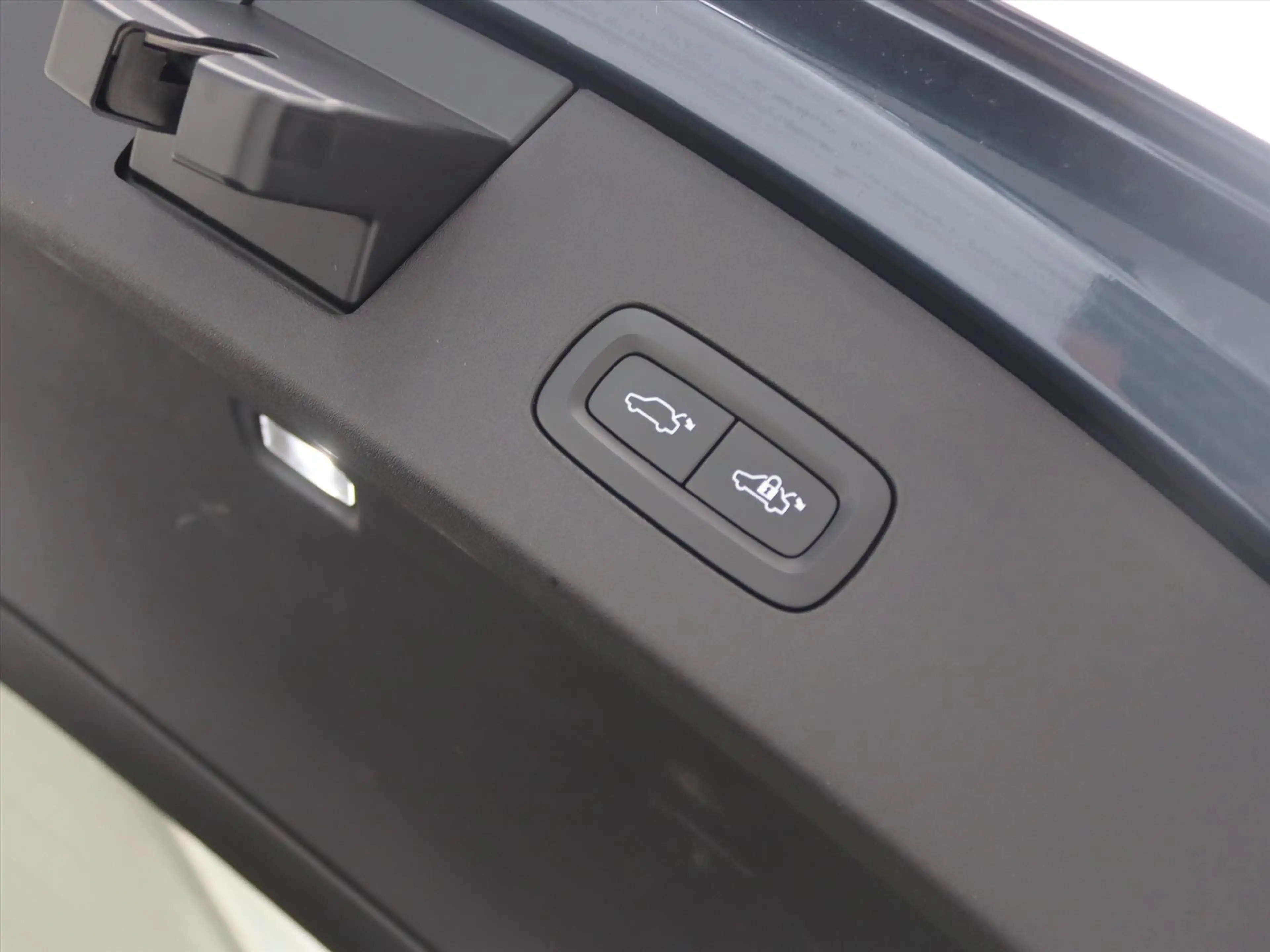 Polestar 2 Standard Range Single Motor 63kWh 225pk 91.65% SoH — photo 27