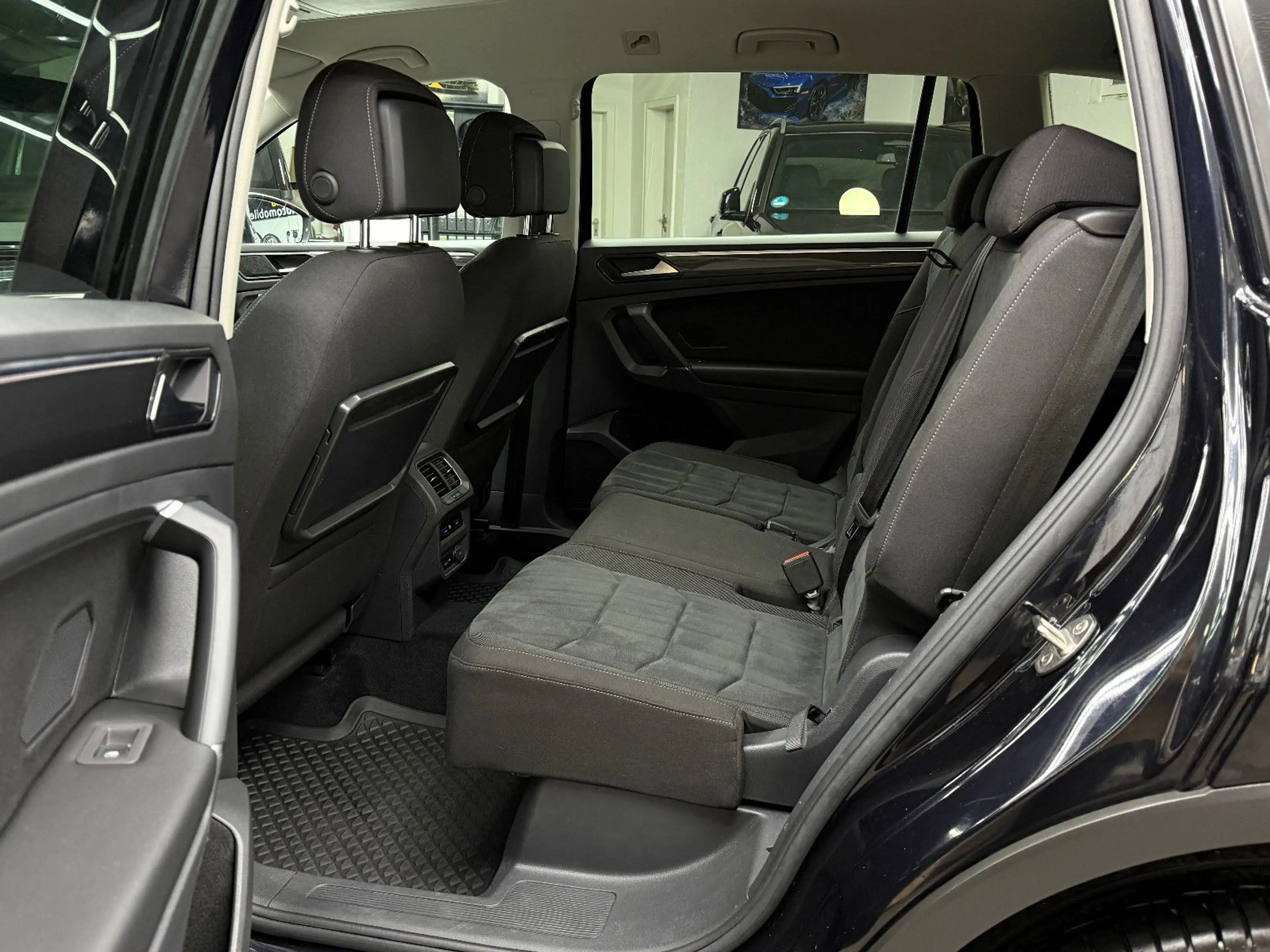 Volkswagen Tiguan Allspace Tiguan 2.0TDI Allspace Highline 4Motion 7-Sitzer — photo 13