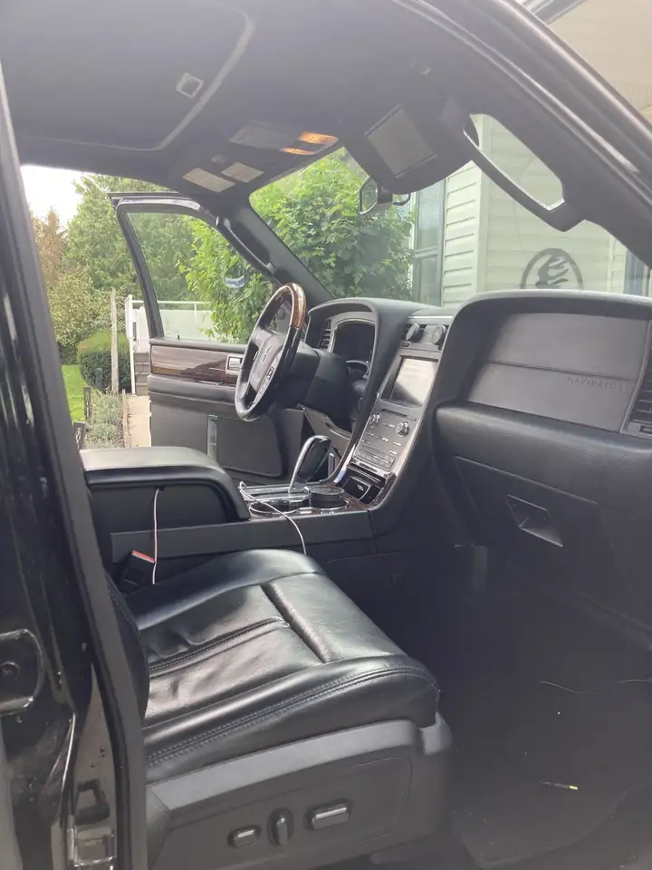 Lincoln Navigator снимка Lincoln Navigator