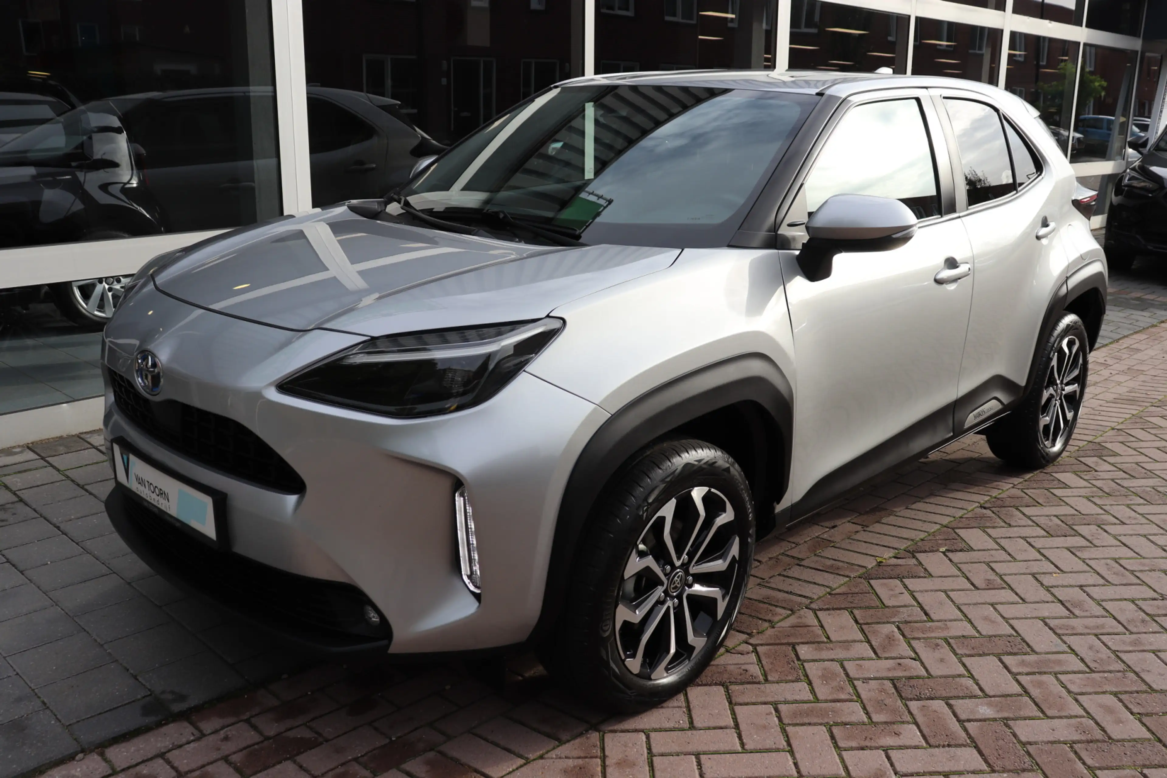 Toyota Yaris Cross 1.5 Hybrid First Edition Automaat . Trekhaak, clim — photo 3