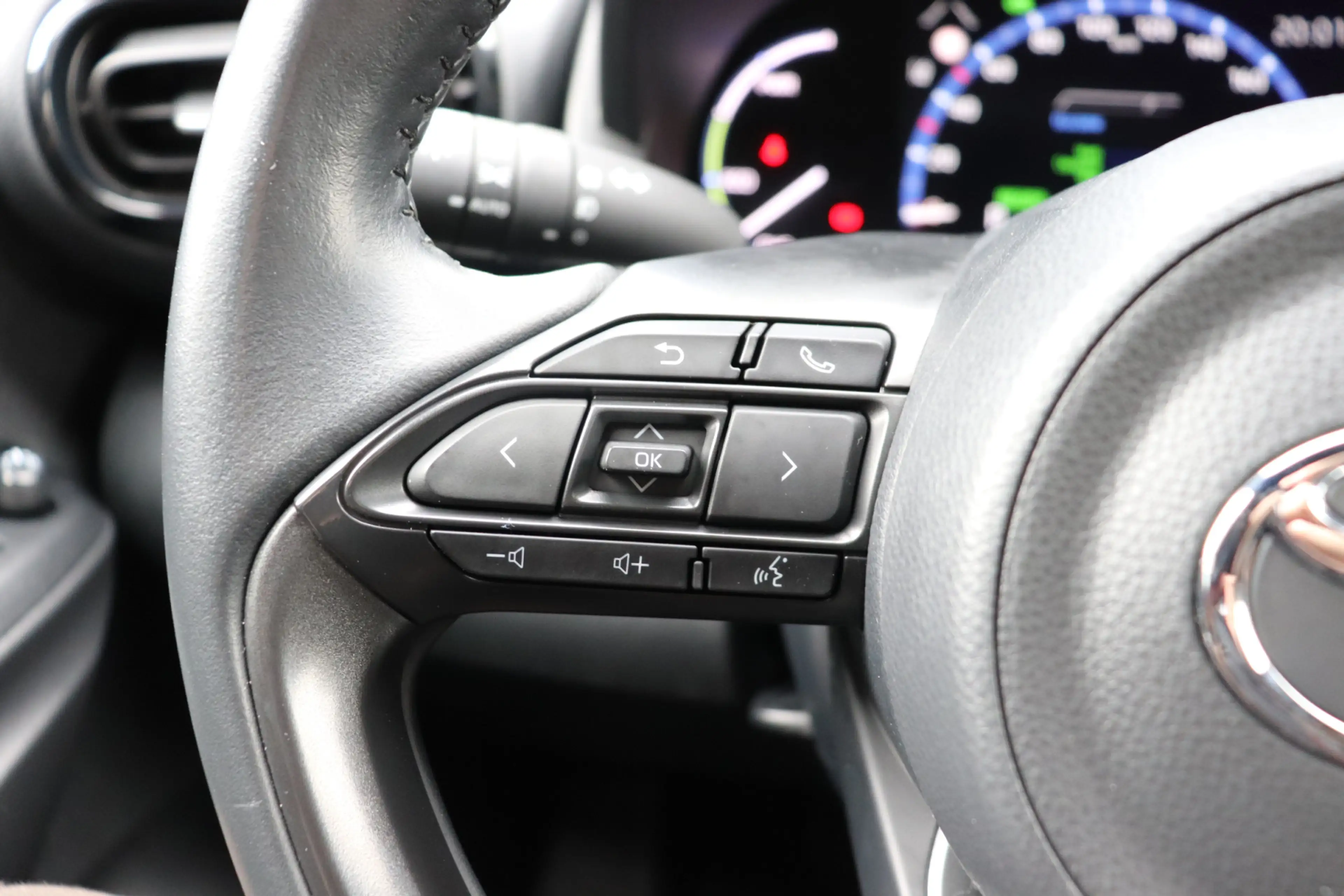 Toyota Yaris Cross 1.5 Hybrid First Edition Automaat . Trekhaak, clim — photo 20