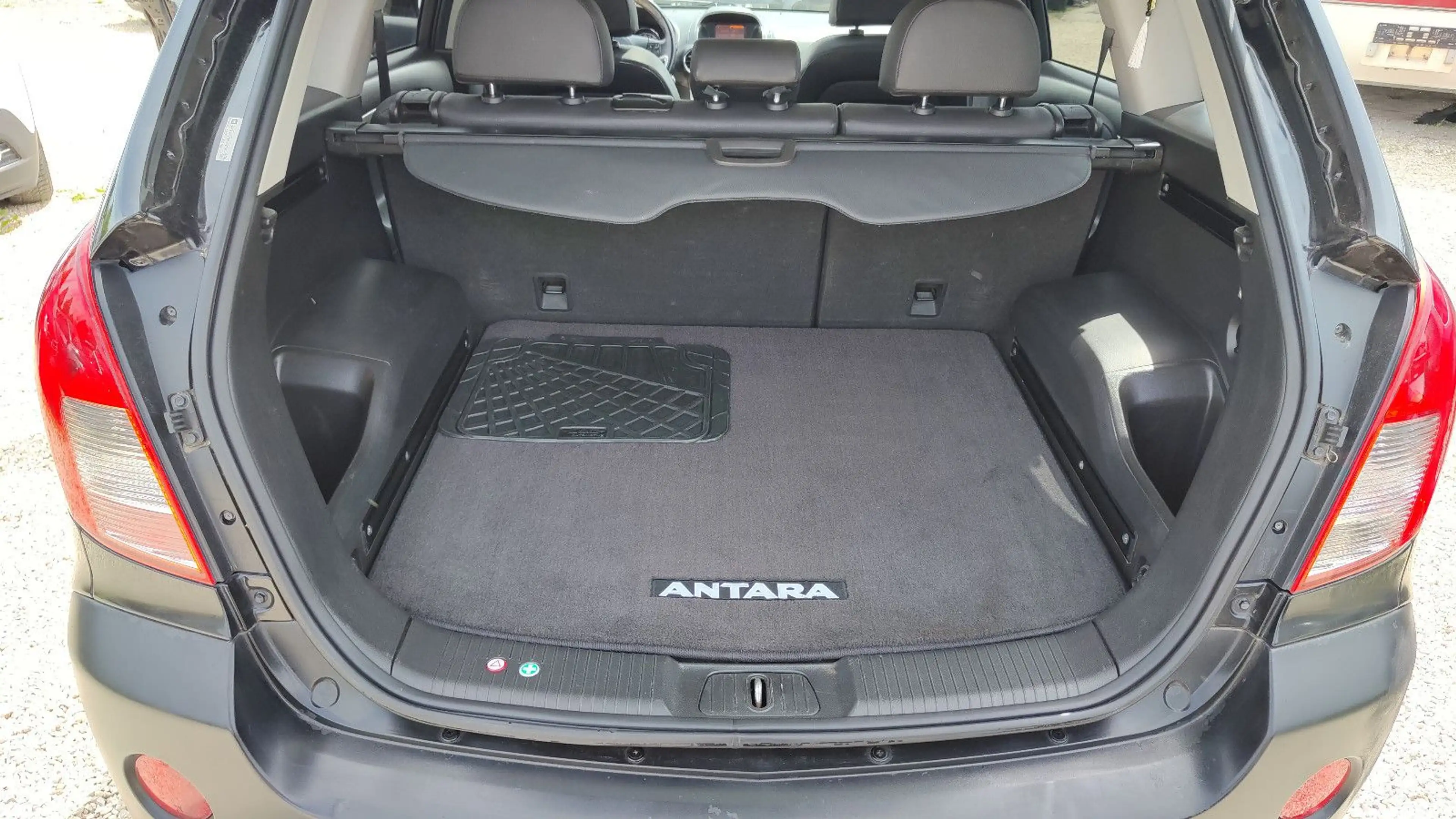 Opel Antara Selection Automatik* Leder* Navi* 19Zoll* — photo 7