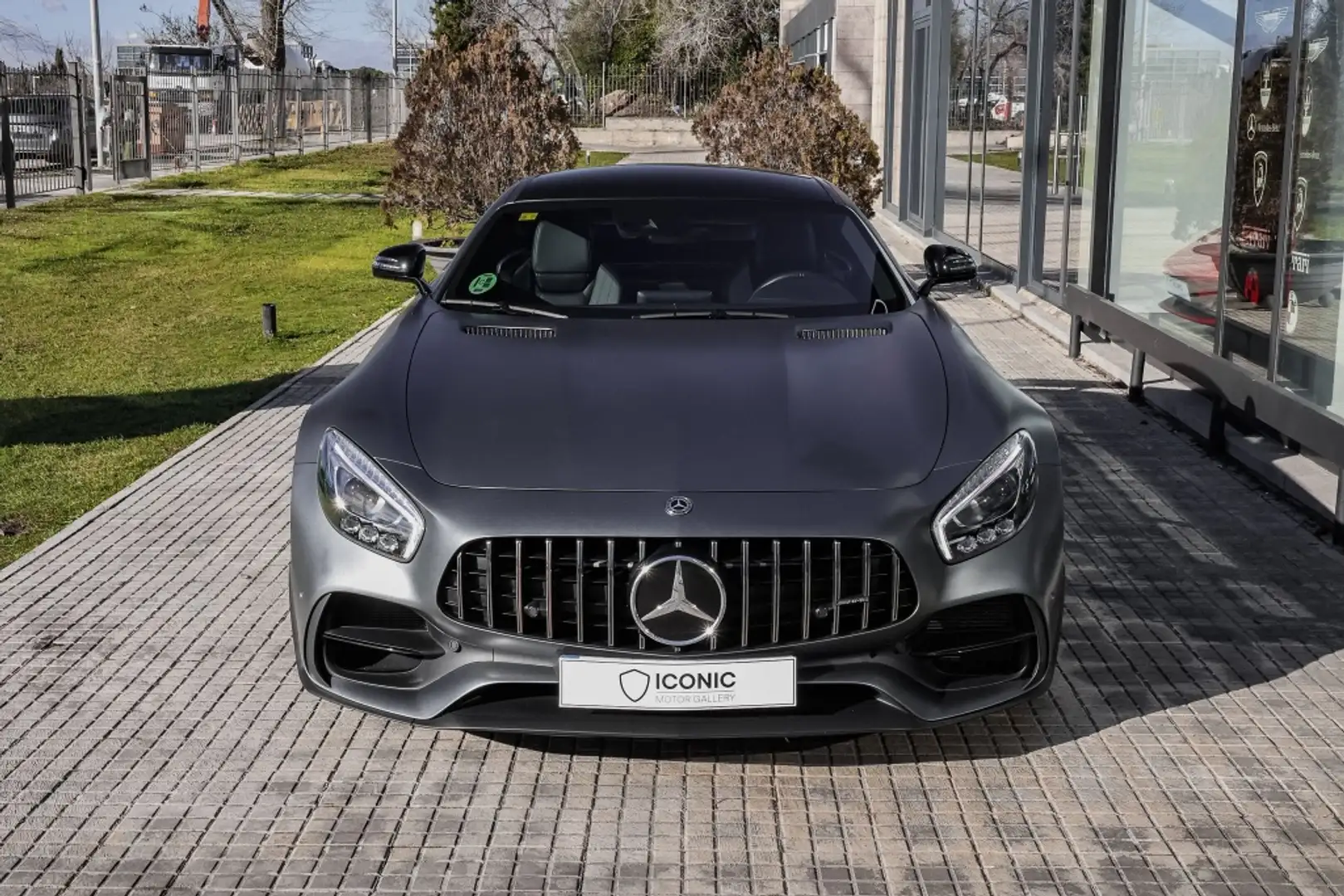 Mercedes-Benz AMG GT Coupé Gris - 2