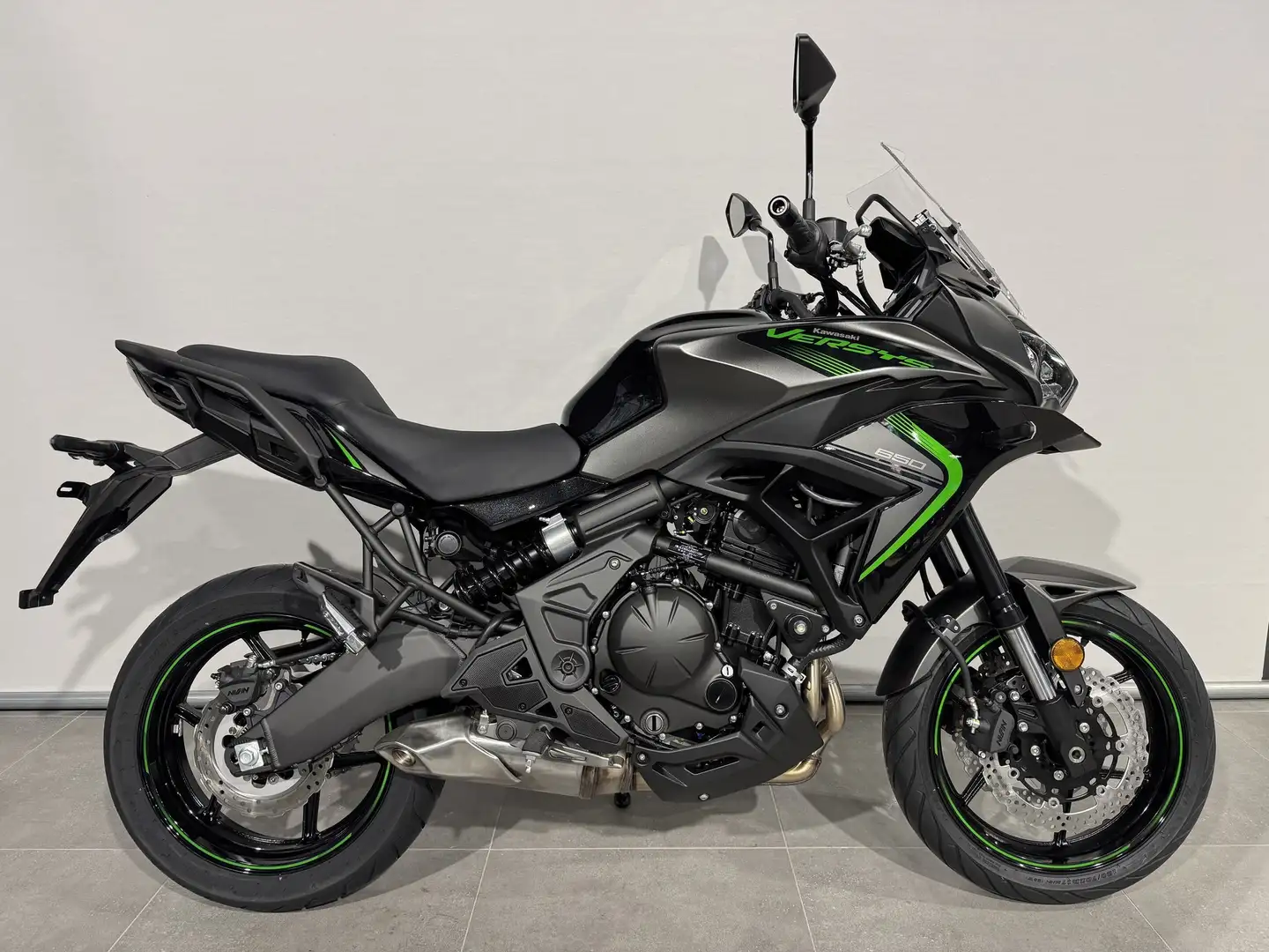 Kawasaki Versys 650 ABS Gri - 1