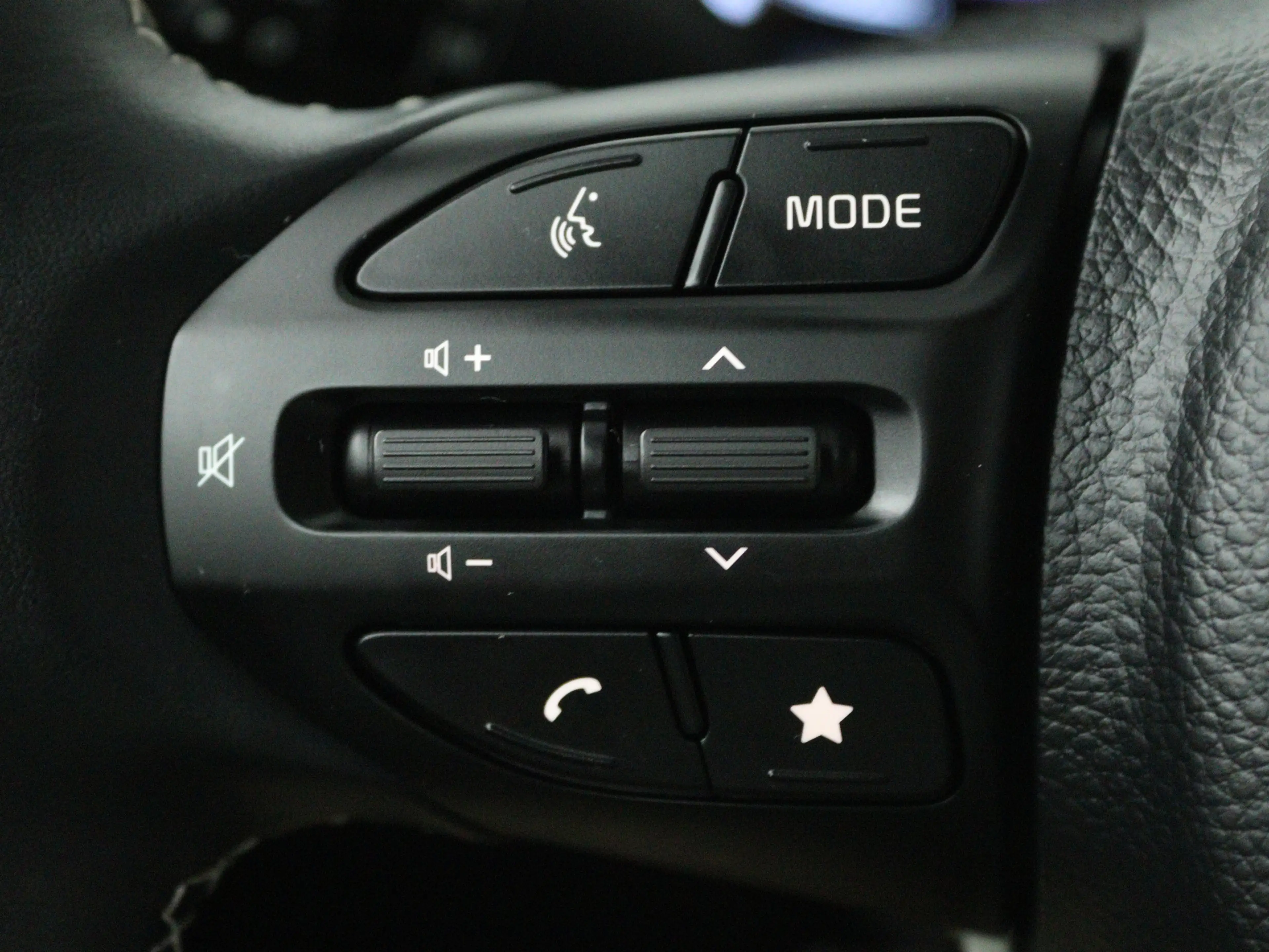 Kia Picanto 1.0 GDi DynamicPlusLine Navigatie | AIrco | Privac — photo 8