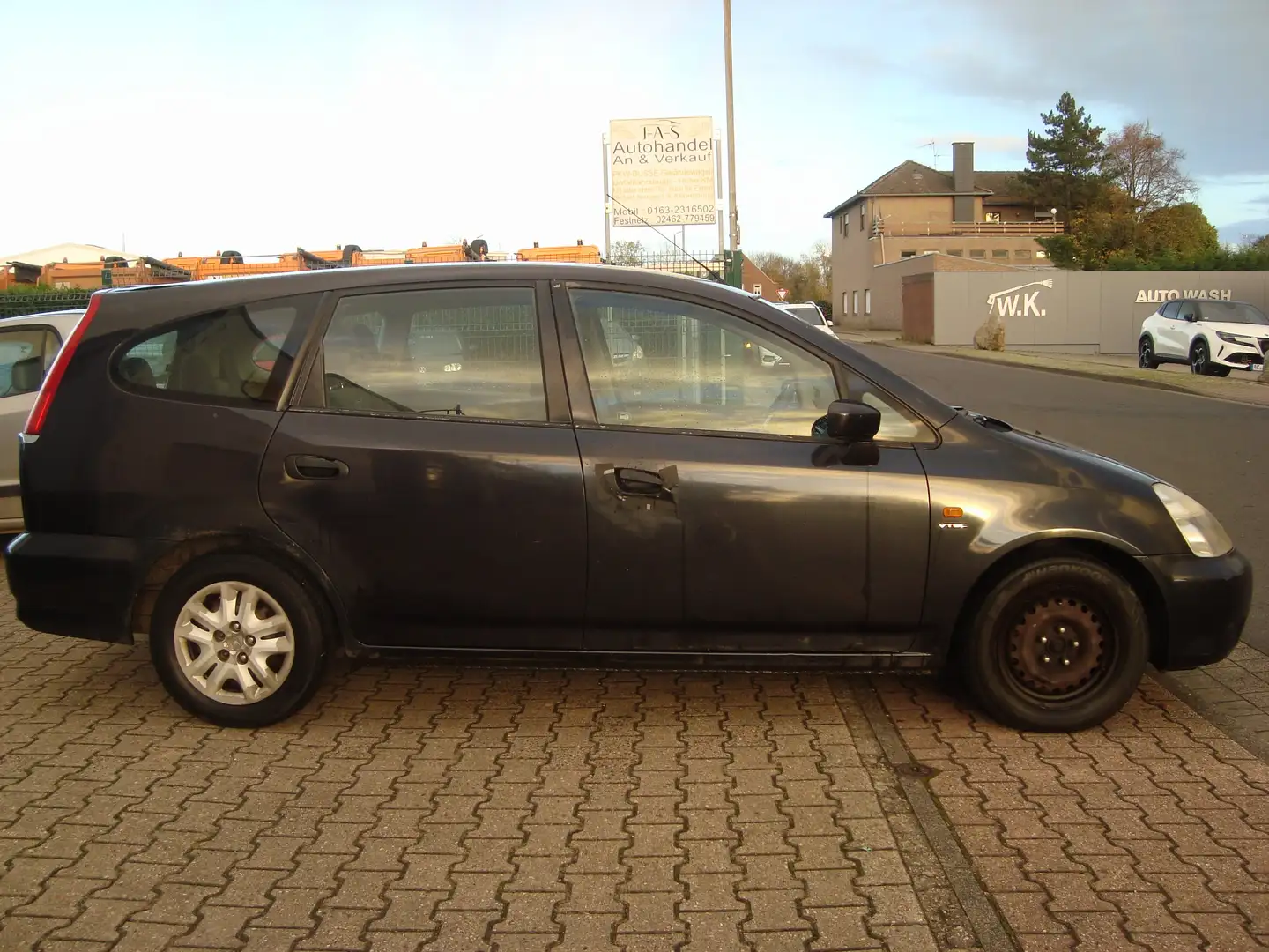 Honda Stream Stream 7 sitzer LS Černá - 2