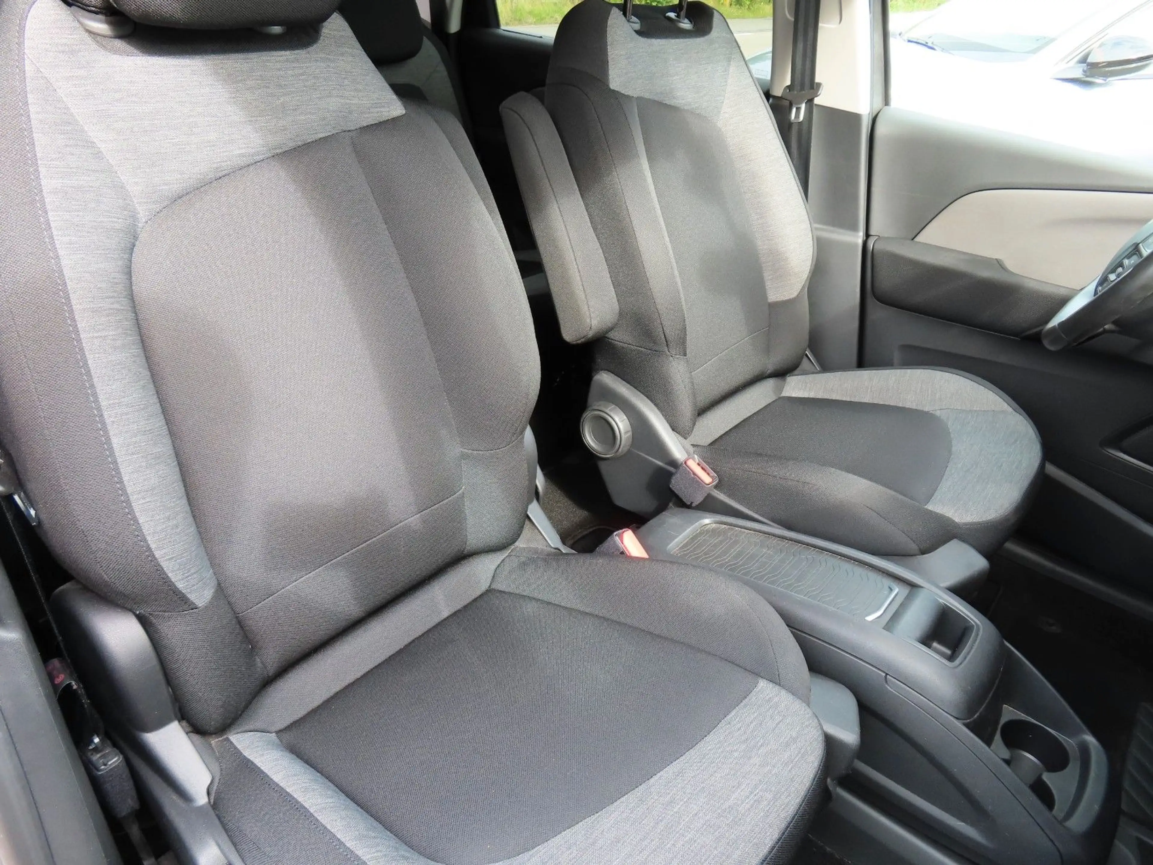 Citroen C4 SpaceTourer 130 S&S Selection EAT8*SHZ*NAV — photo 14