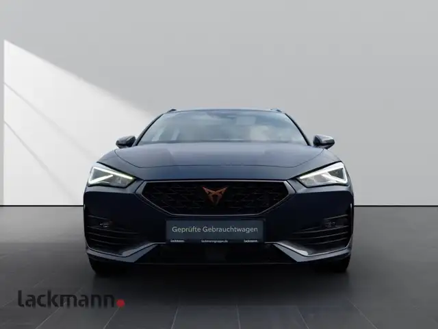 Cupra Leon view 3