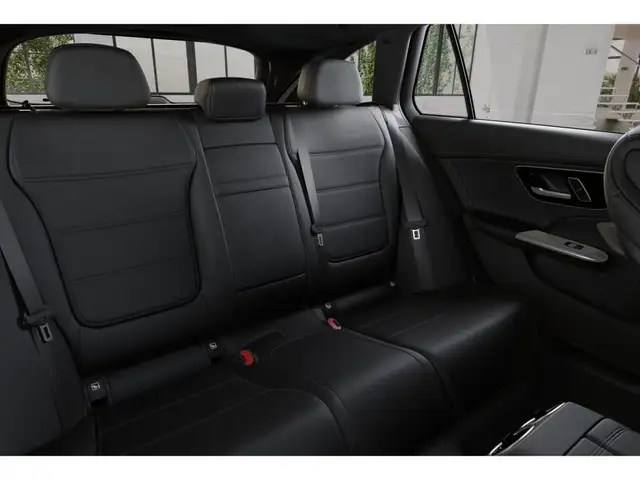 Mercedes-Benz C-Class view 10
