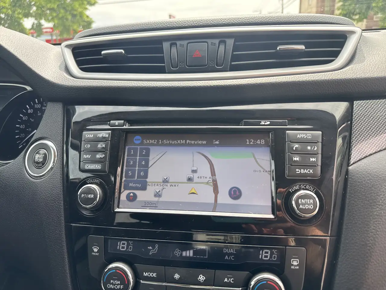 Nissan Rogue fotografie Nissan Rogue