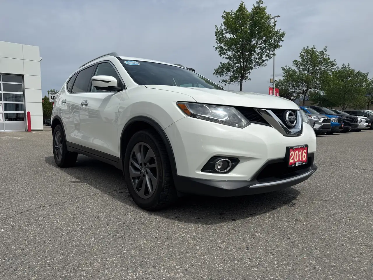 Nissan Rogue fotografie Nissan Rogue