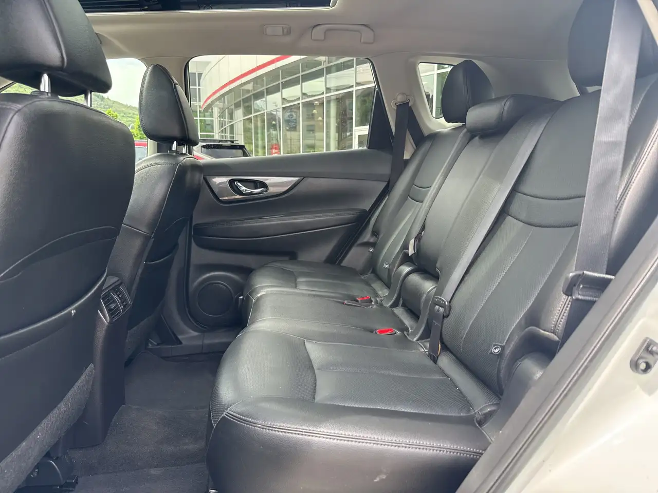 Nissan Rogue fotografie Nissan Rogue
