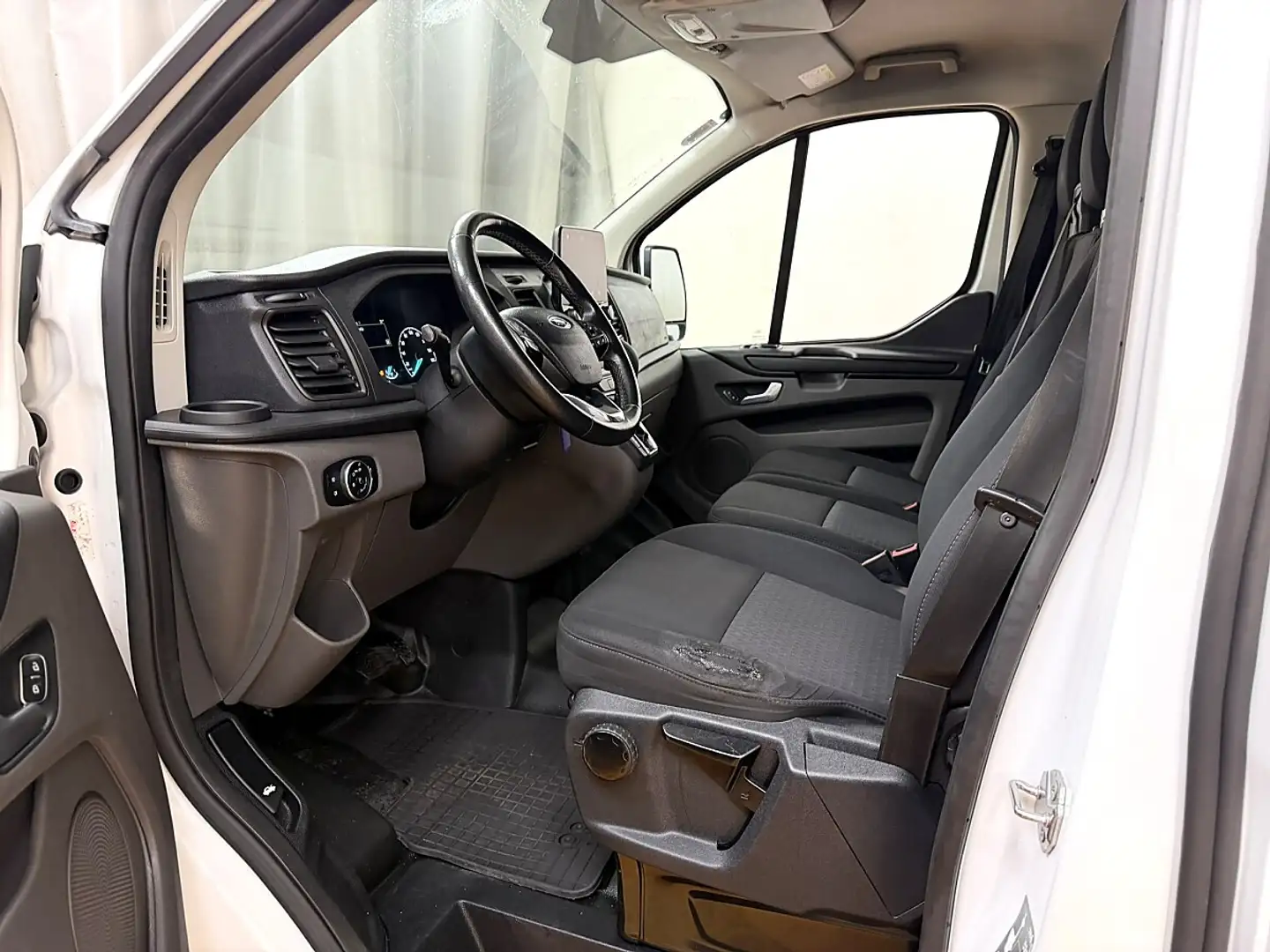Ford Transit Custom Kasten 2,0 TDCi L1H1 340 Trend Aut. Weiß - 2