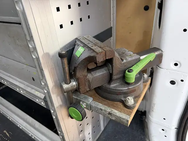 Ford Transit Custom view 14