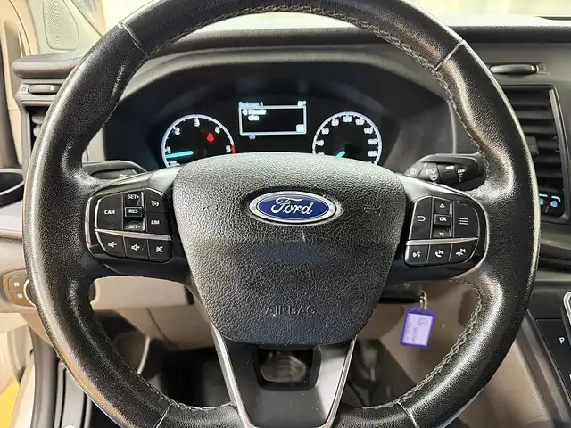 Ford Transit Custom view 22
