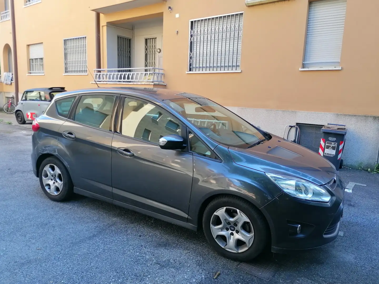 Ford C-Max 1.0 EcoBoost Start-Stopp-System Business Edition Grigio - 1