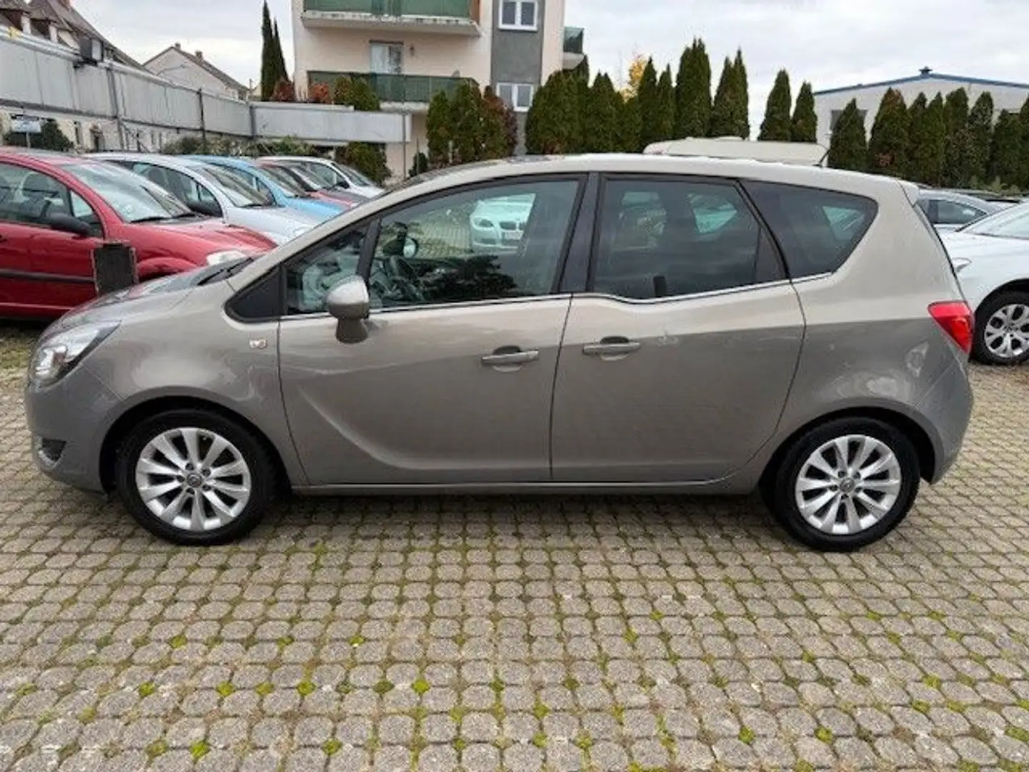 Opel Meriva B Innovation Braun - 2